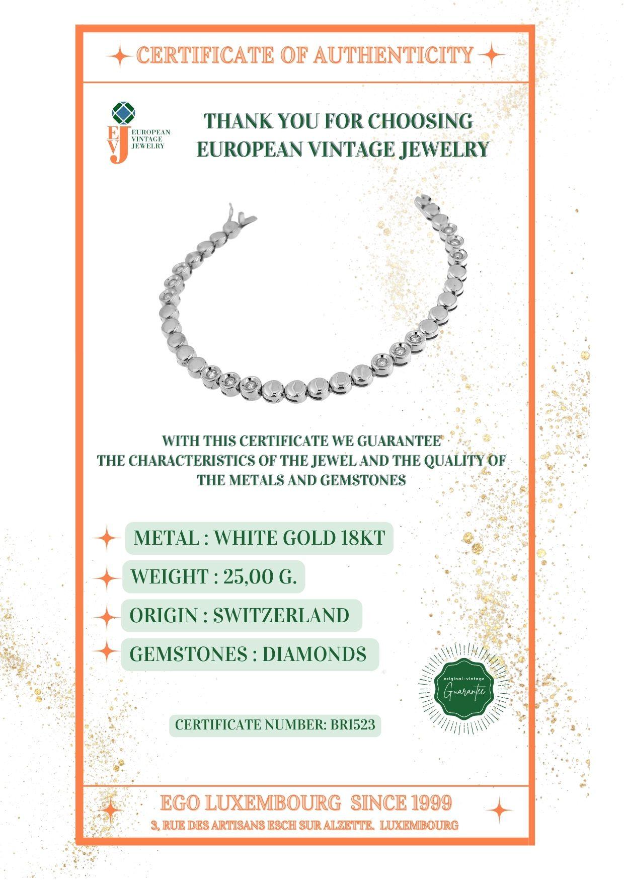 Contemporary Tennis 18 karat White Gold Swiss Bracelet with Diamonds For Sale 4