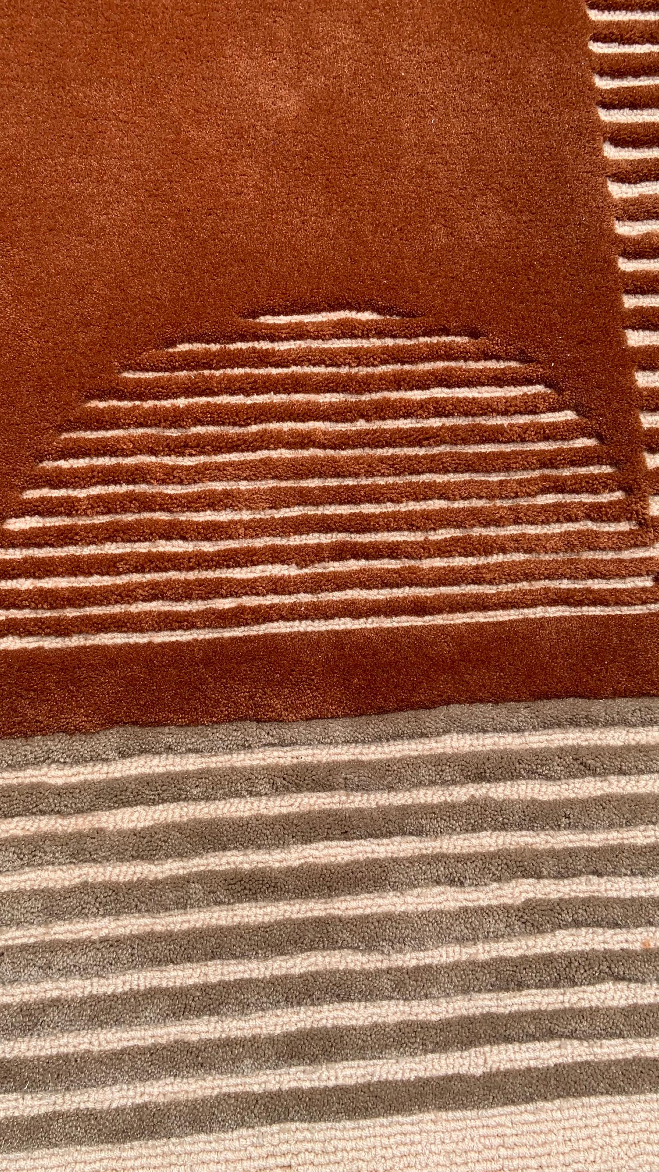 Contemporary Terracotta Beige Lines Tufted-Teppich von Rag Home (Indonesisch) im Angebot