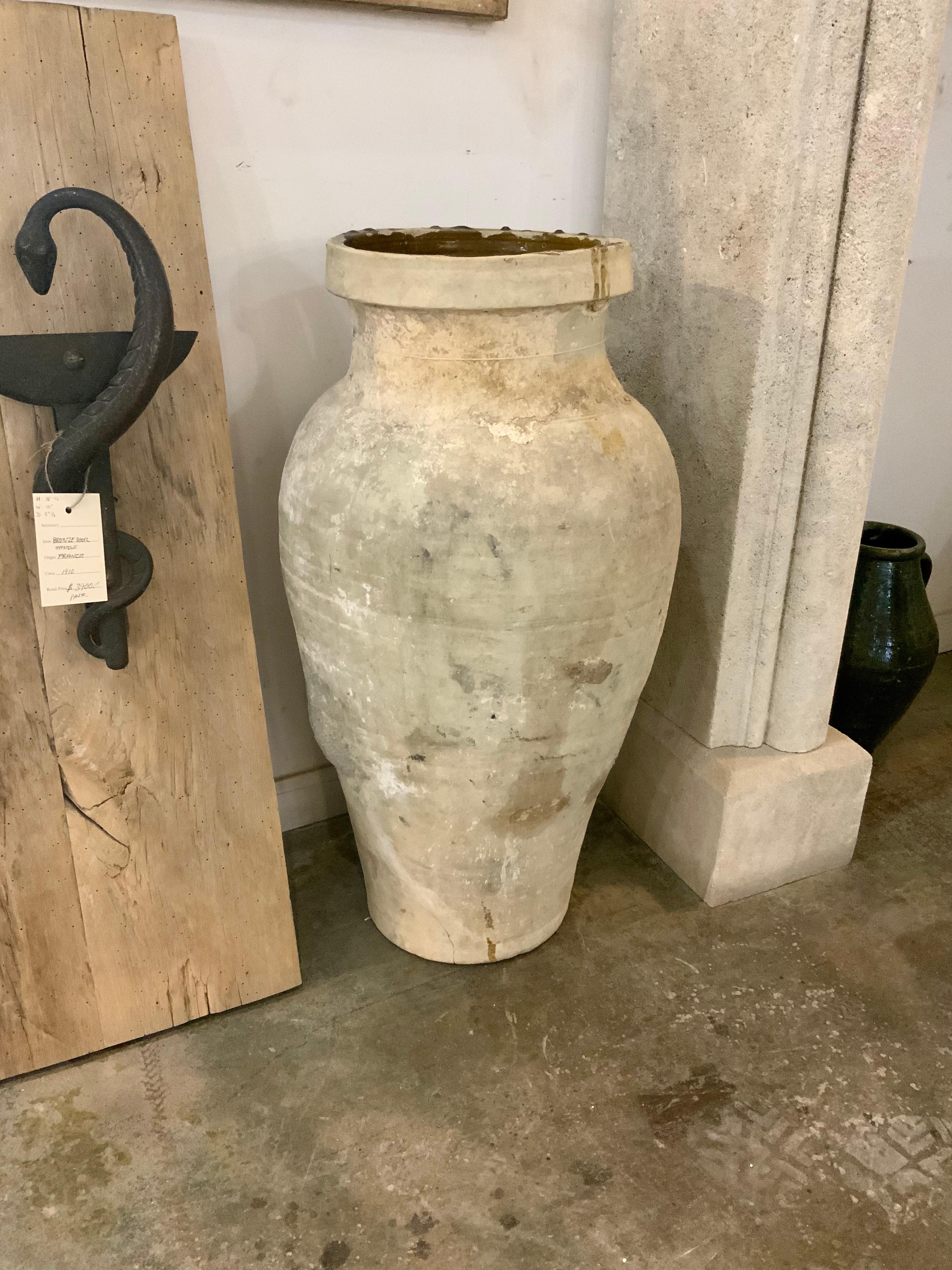 This Terracotta urn origins from Spain.

