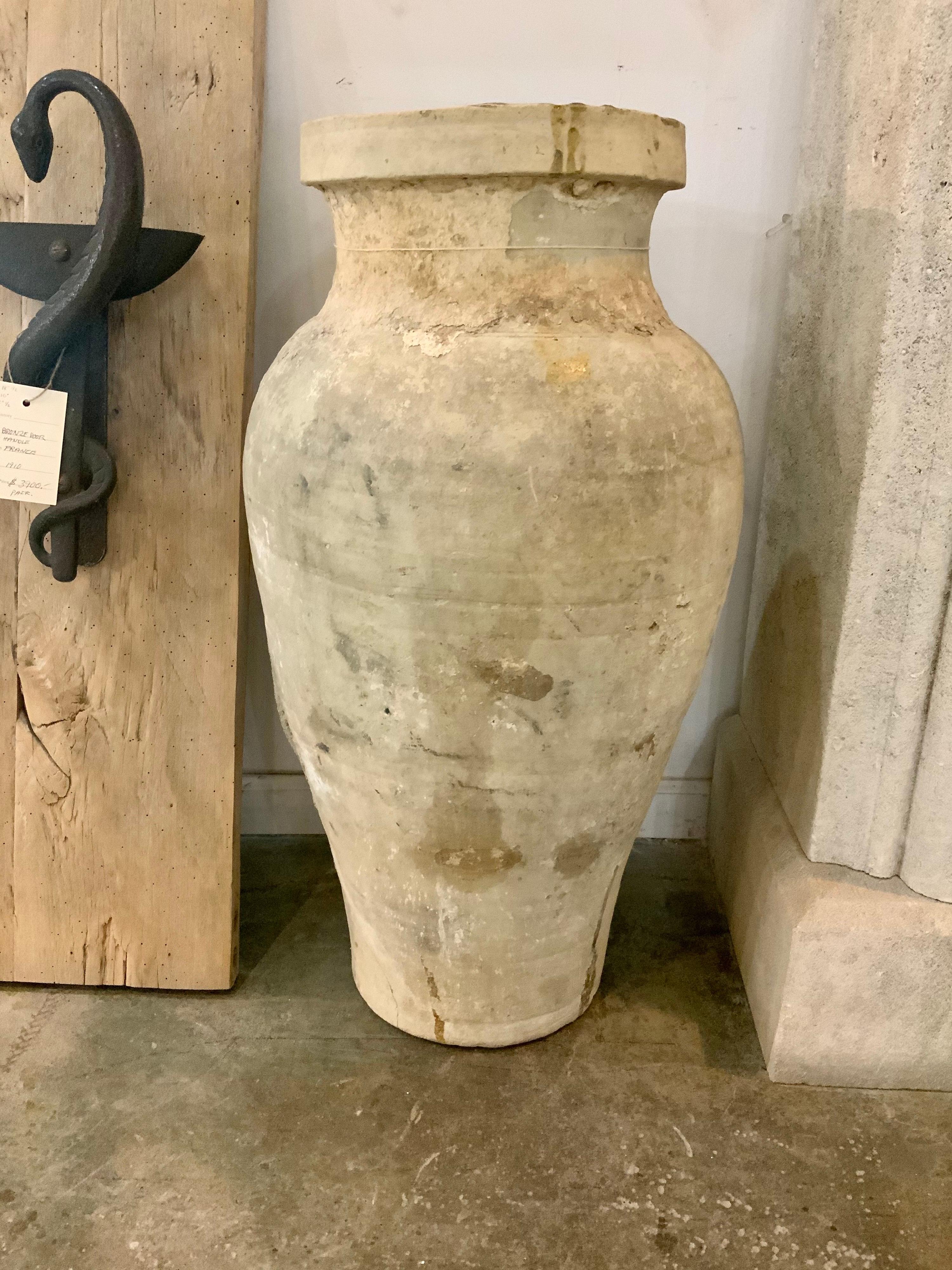 Contemporary Terracotta Urn from Spain In Good Condition In Dallas, TX