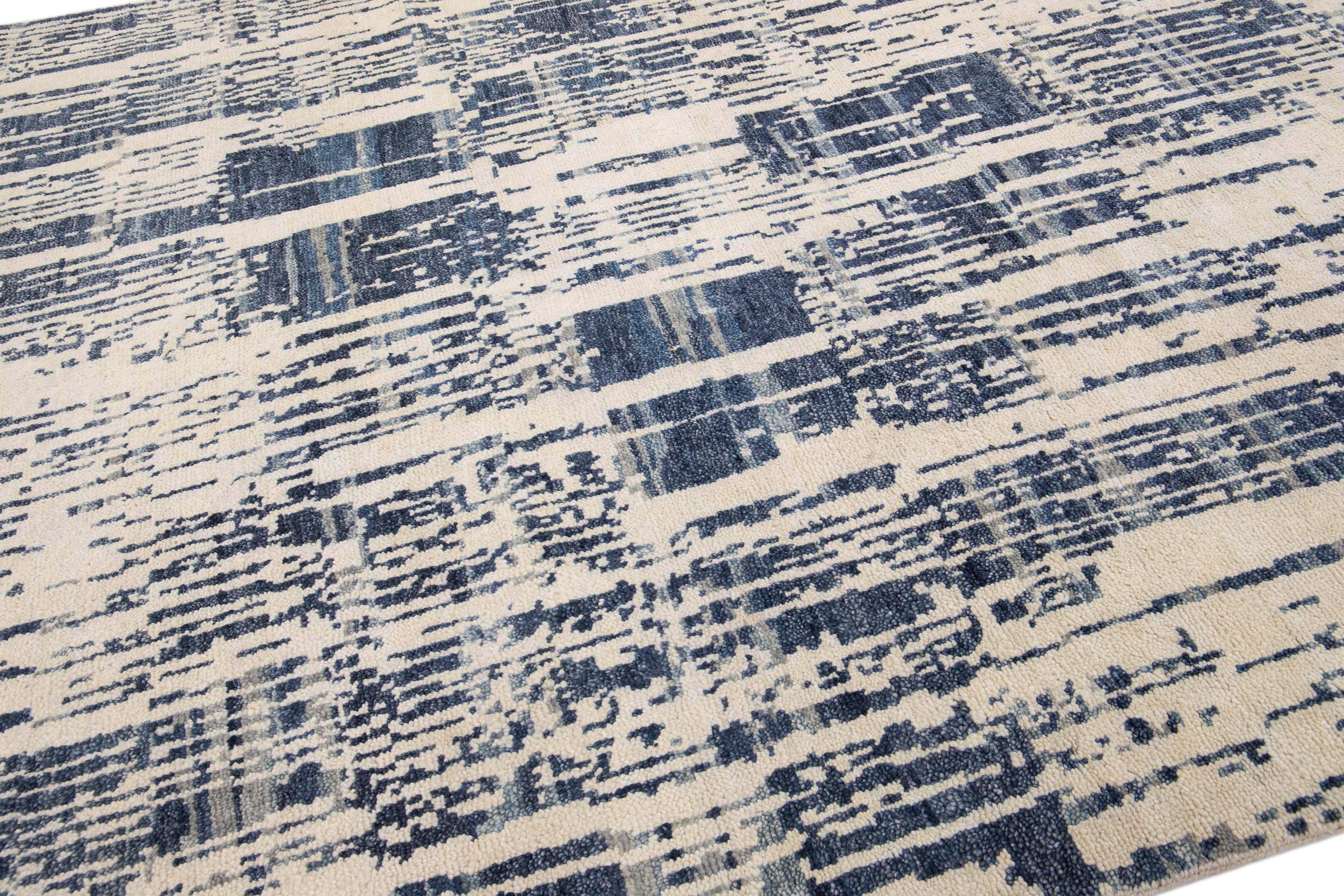Hand-Knotted Contemporary Texture Handmade Ivory & Blue Abstract Wool Rug For Sale