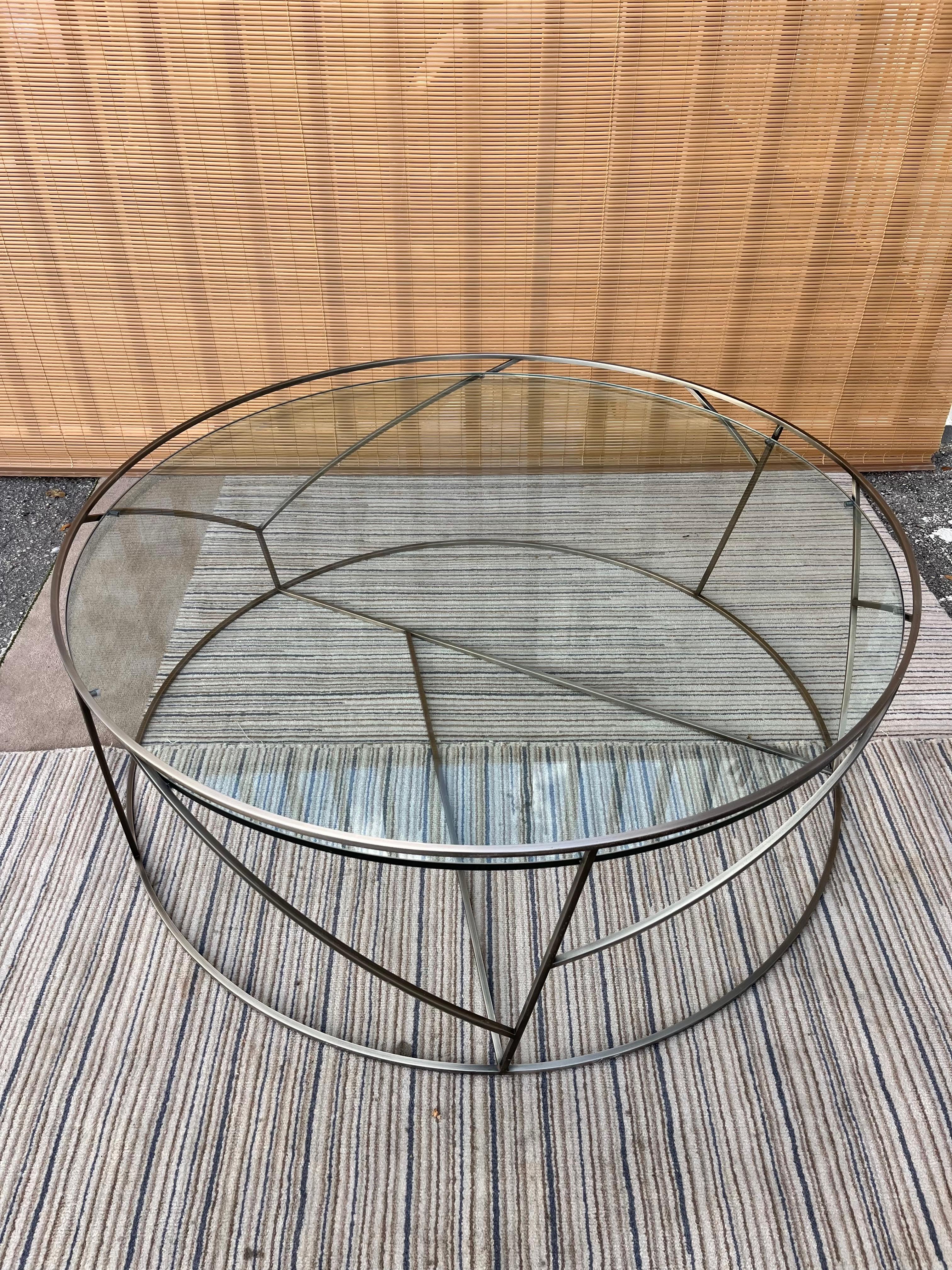 Moderne Table basse ronde contemporaine à rallonge par Ted Boerner en vente