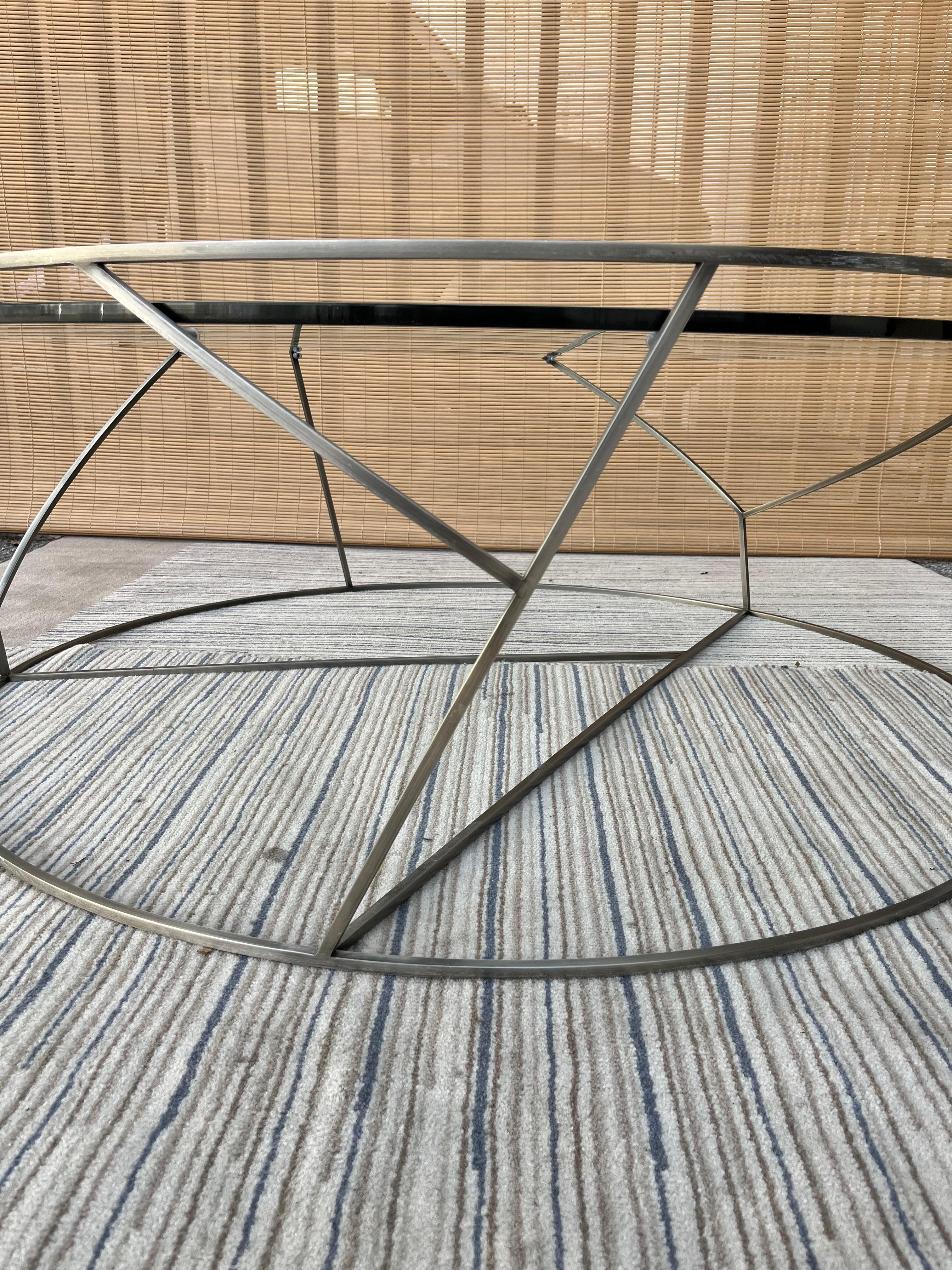 Table basse ronde contemporaine à rallonge par Ted Boerner Bon état - En vente à Miami, FL