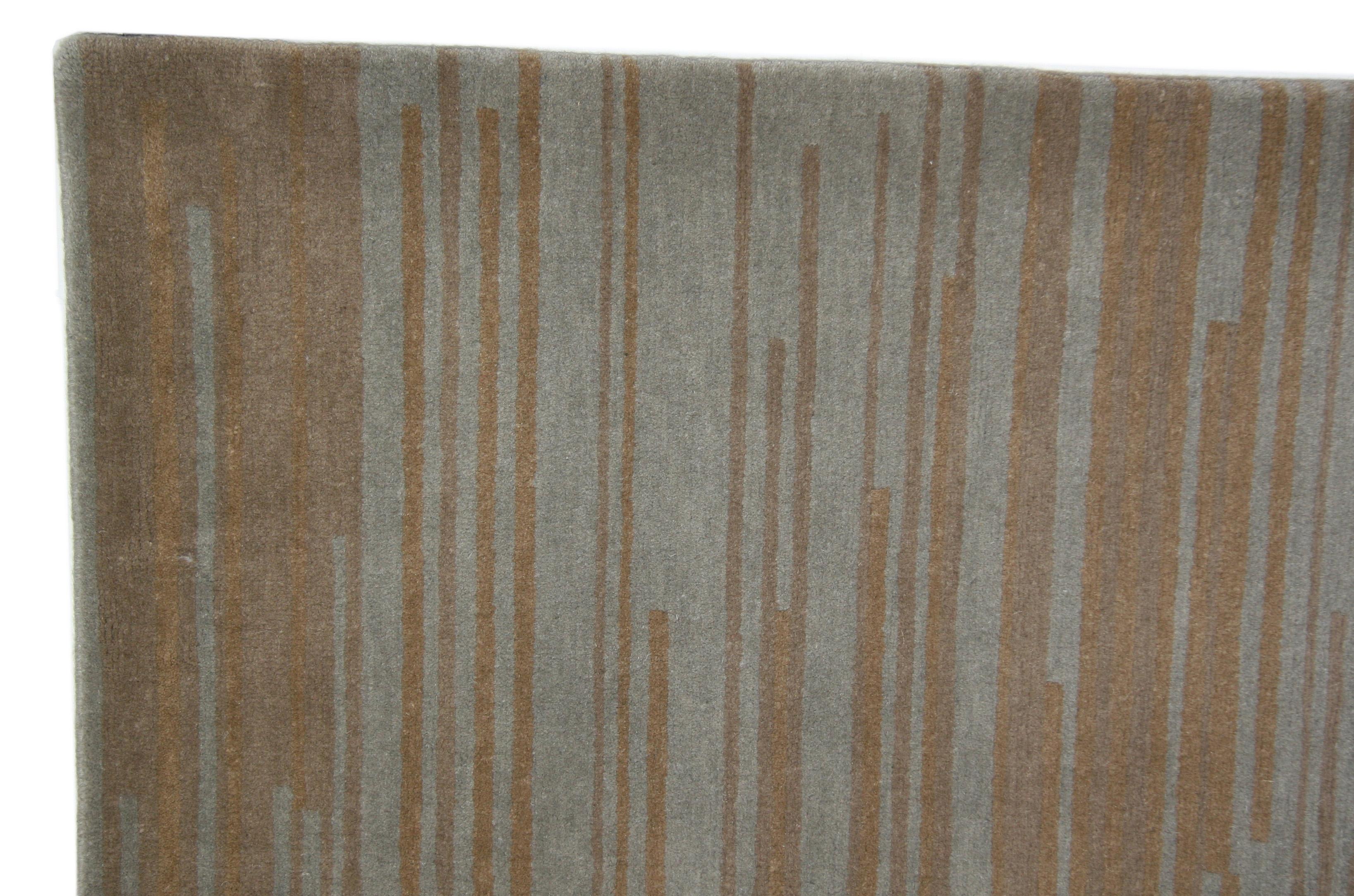 Népalais Tapis contemporain de style tibétain gris et en cuivre en vente
