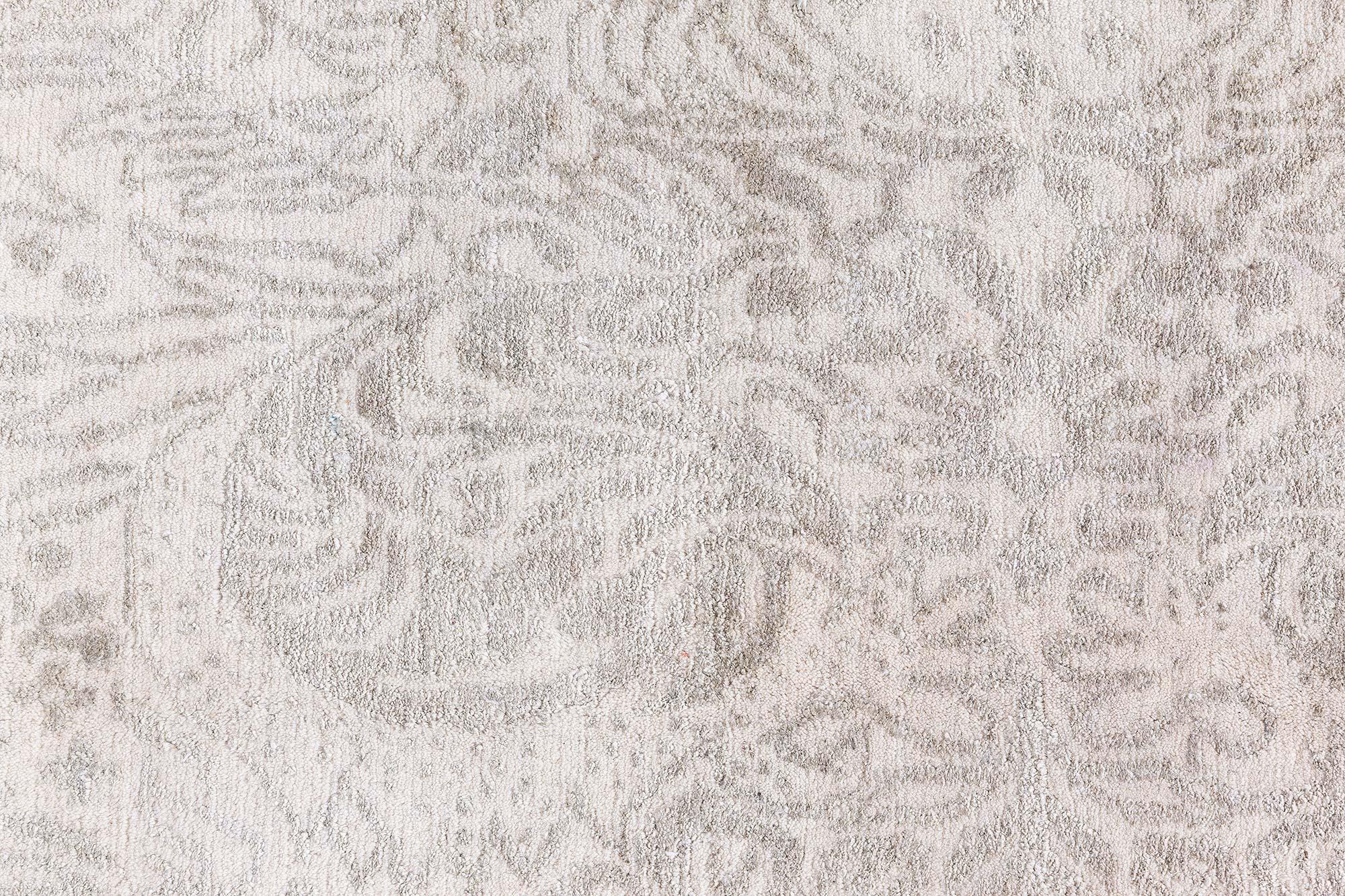 Noué à la main Tapis tibétaine contemporain S10 en laine et soie fait à la main par Doris Leslie Blau en vente