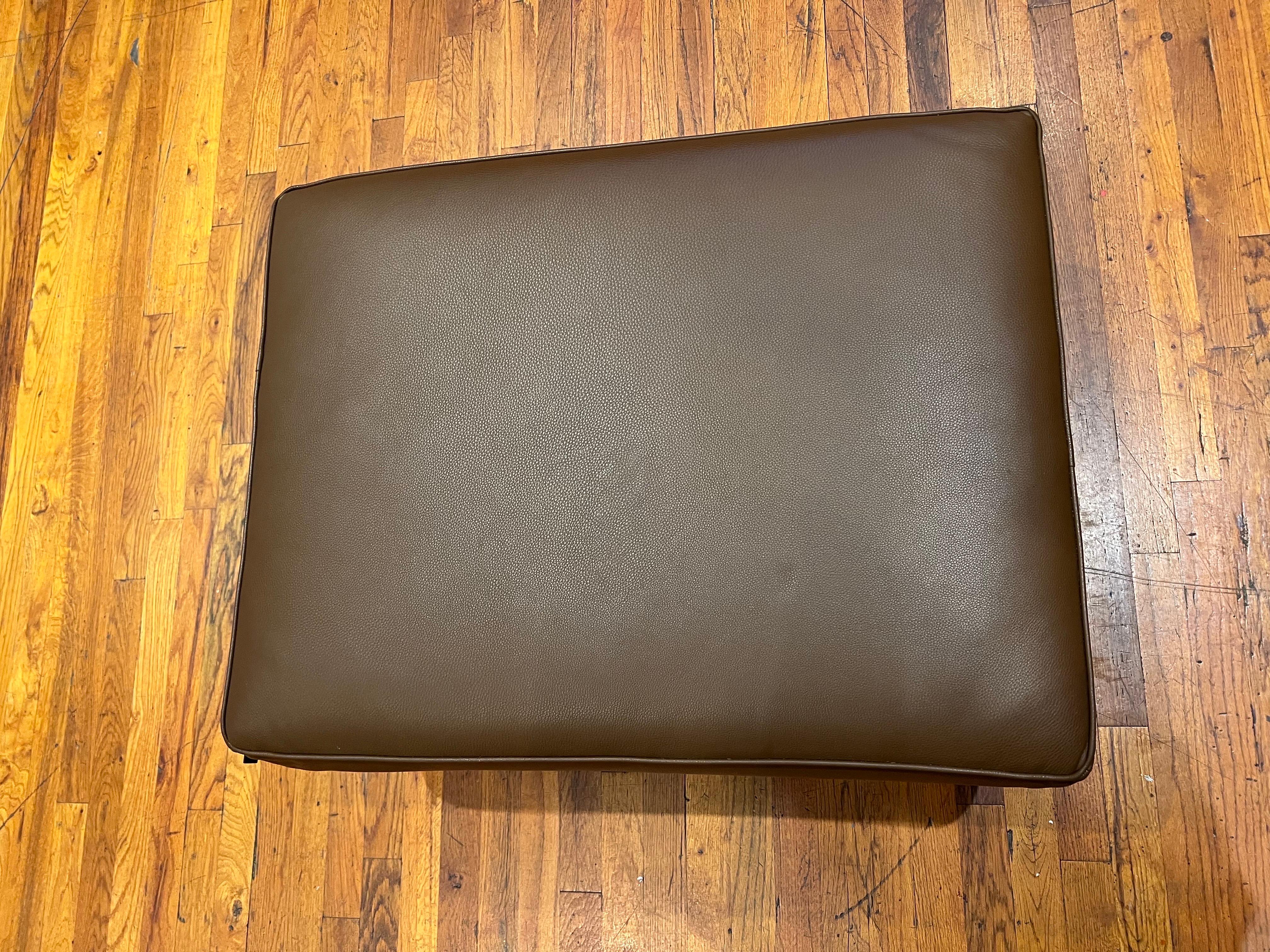 American Contemporary Top Grade Brown Leather Ottoman with Walnut Legs For Sale