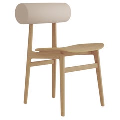 Silla Totem Contemporánea de Norr11, roble natural, respaldo de cuero (Terra Lime)