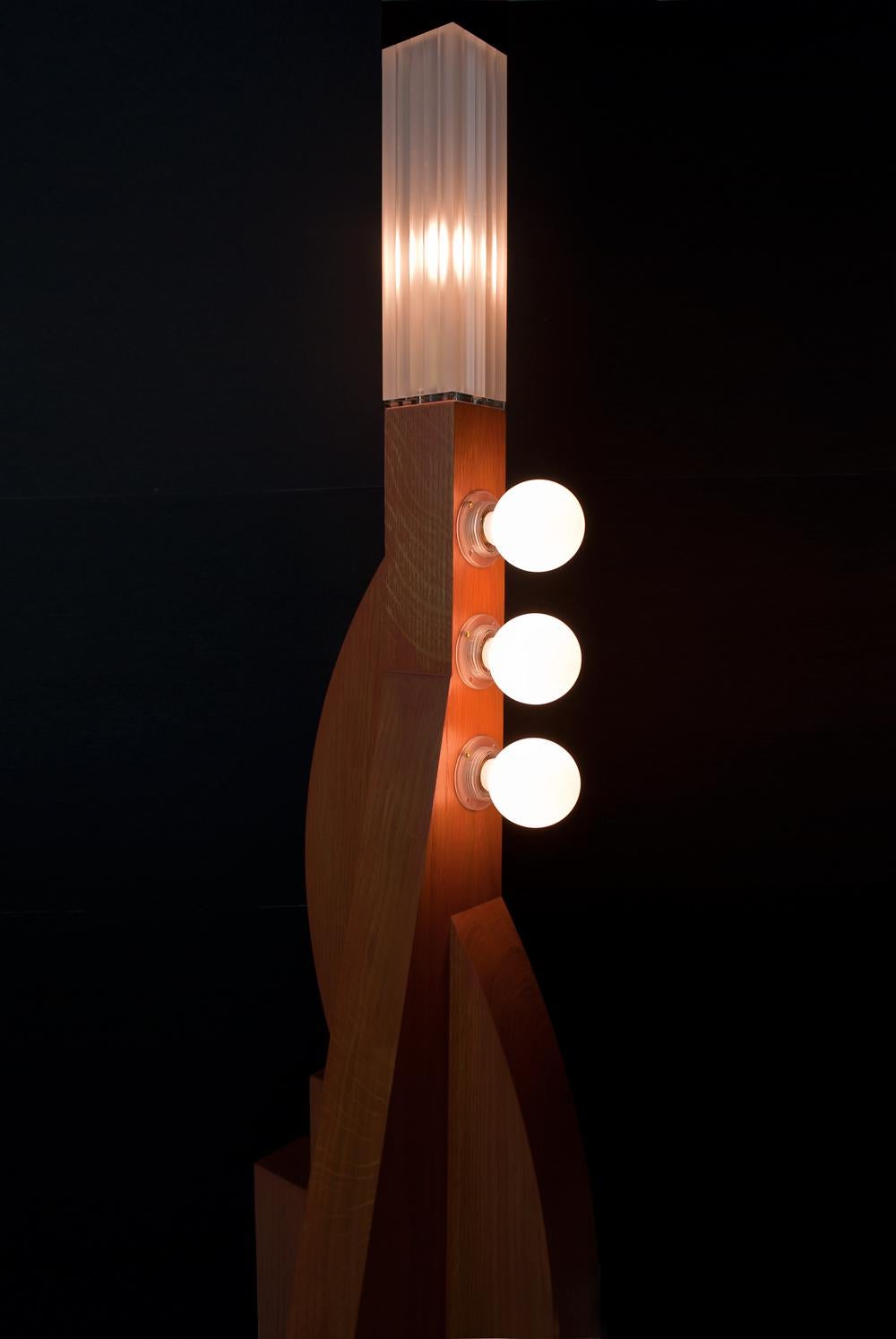 Post-Modern Contemporary Tower Floor Lamp with Terracotta Geometric Oak Base & Frosted shade For Sale