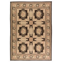 Zeitgenössischer, traditioneller, europäischer, inspirierter bessarabischer Teppich von Doris Leslie Blau