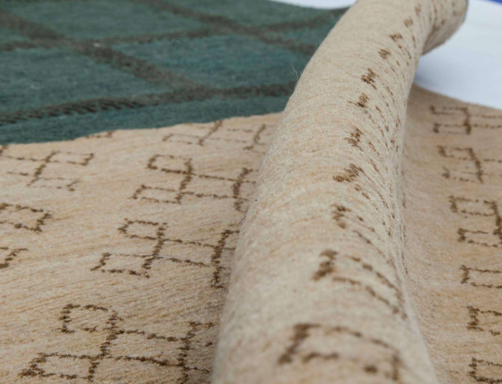 Contemporary Traditional Nepalese Handmade Wool Rug by Doris Leslie Blau Anudado a mano en venta