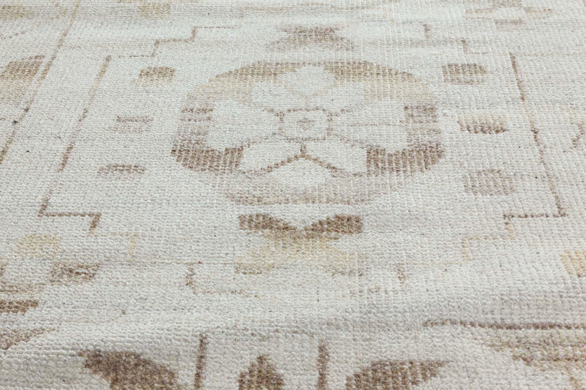 Zeitgenössischer, traditioneller, orientalisch inspirierter, handgefertigter Teppich von Doris Leslie Blau im Zustand „Neu“ im Angebot in New York, NY