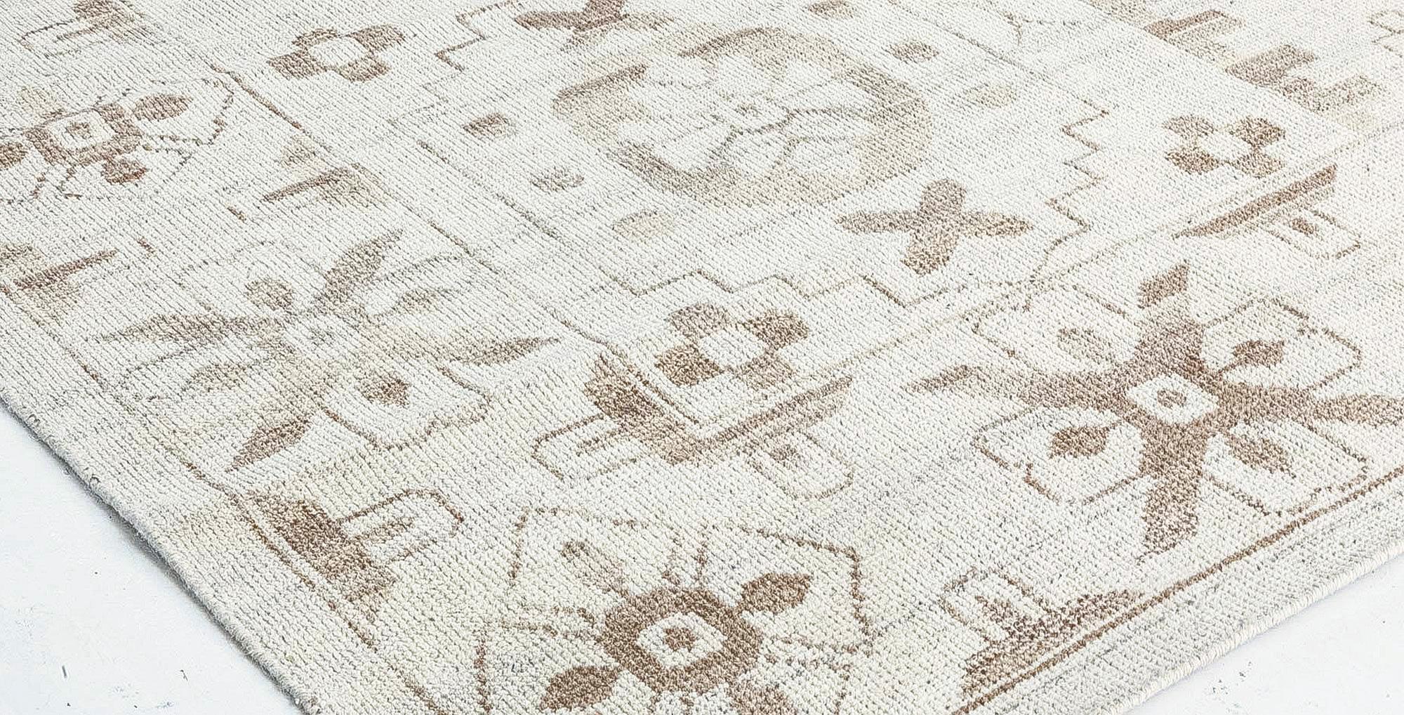 Zeitgenössischer, traditioneller, orientalisch inspirierter, handgefertigter Teppich von Doris Leslie Blau (21. Jahrhundert und zeitgenössisch) im Angebot