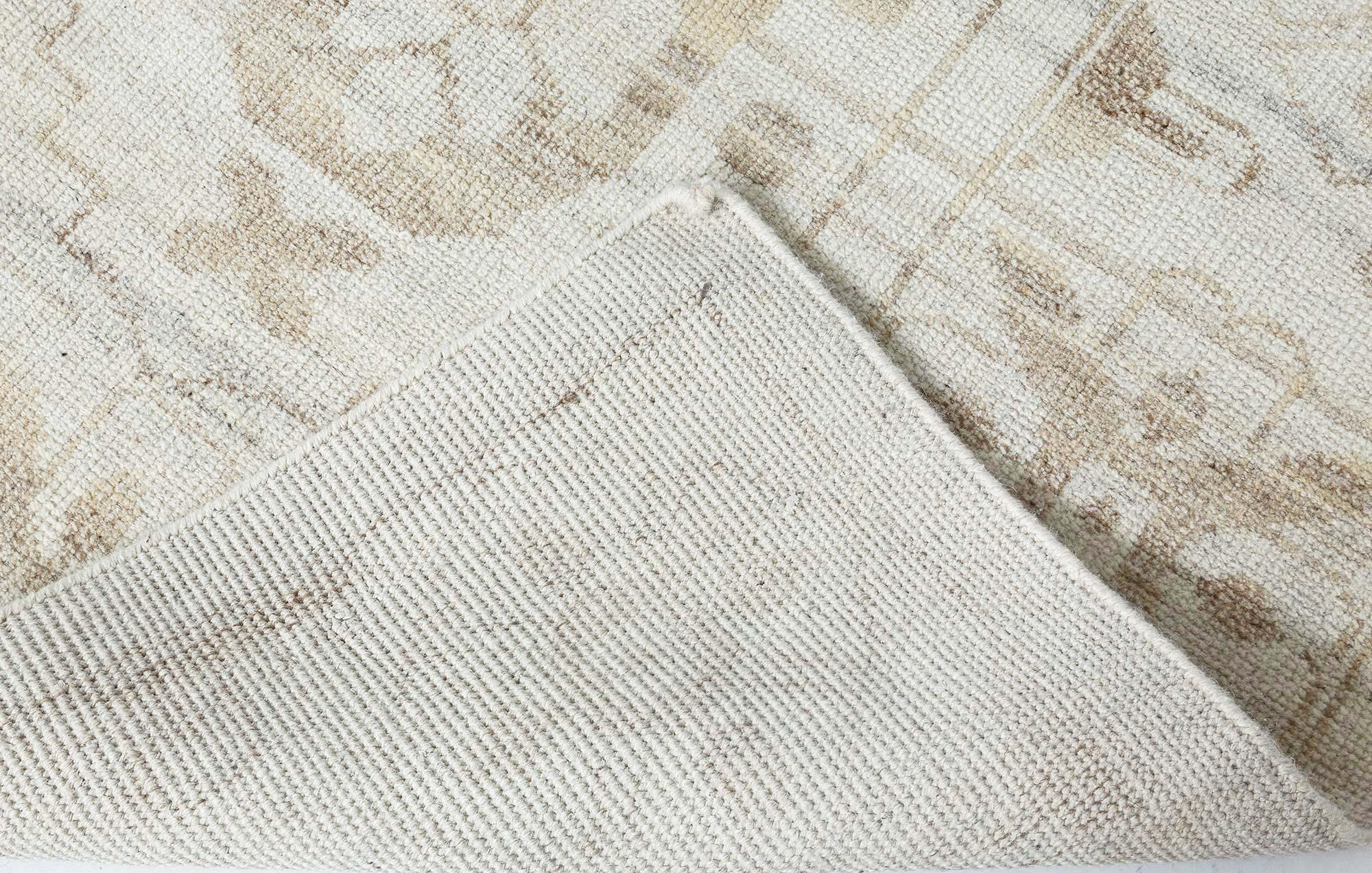 Zeitgenössischer, traditioneller, orientalisch inspirierter, handgefertigter Teppich von Doris Leslie Blau (Wolle) im Angebot