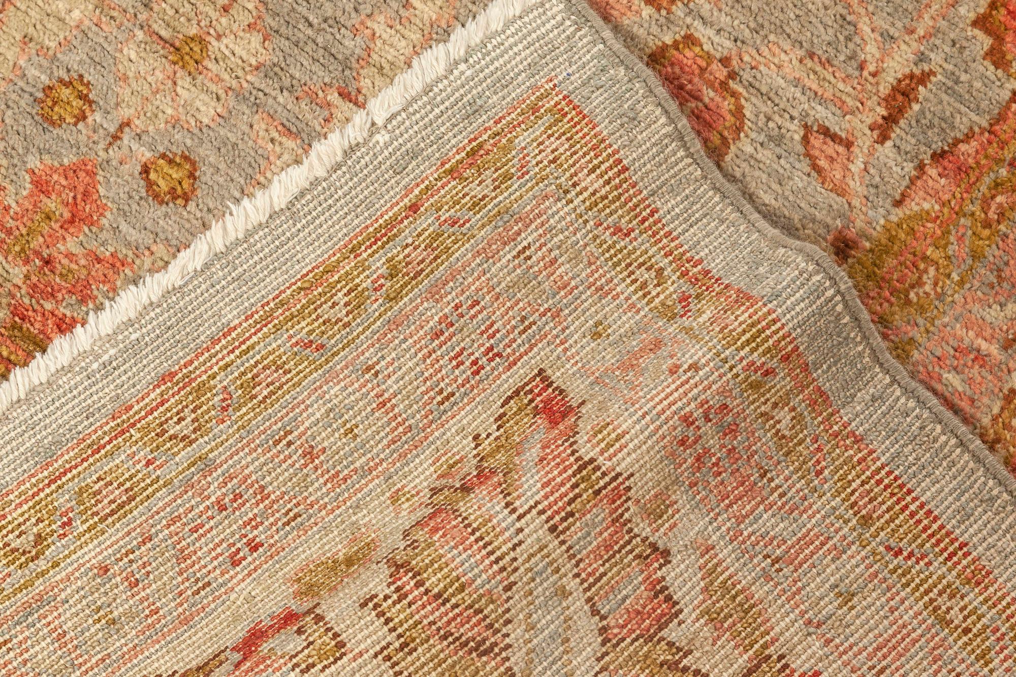 Zeitgenössischer, traditioneller, orientalisch inspirierter Teppich von Doris Leslie Blau (Wolle) im Angebot