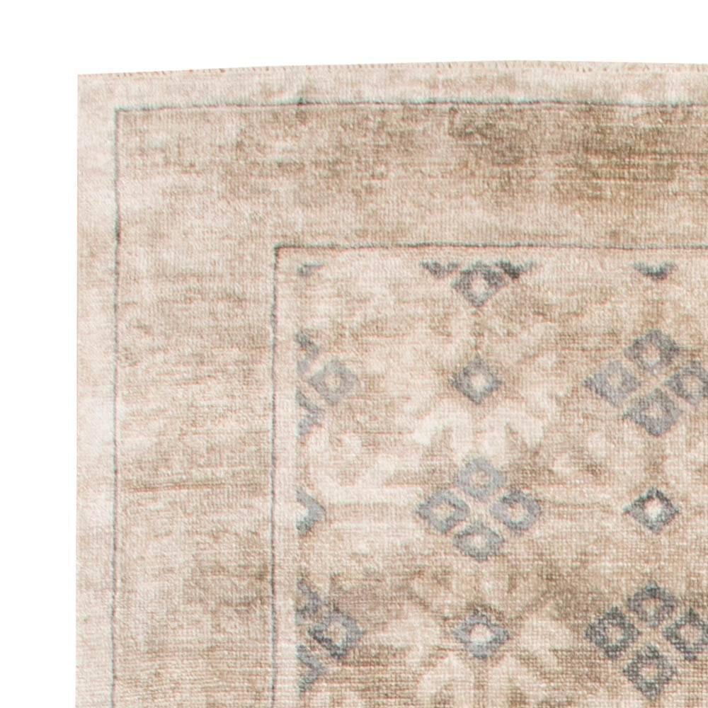 Moderner Samarkand-inspirierter Wollteppich von Doris Leslie Blau im Zustand „Neu“ im Angebot in New York, NY