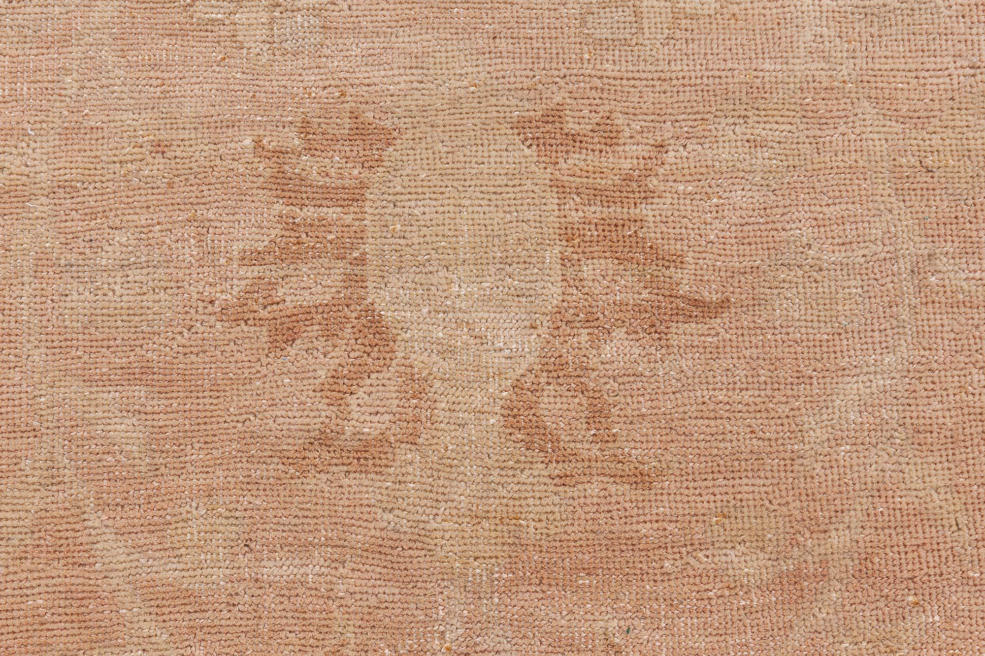 Contemporary Traditional Tabriz Inspired Handmade Wool Rug by Doris Leslie Blau (Afghanisch) im Angebot