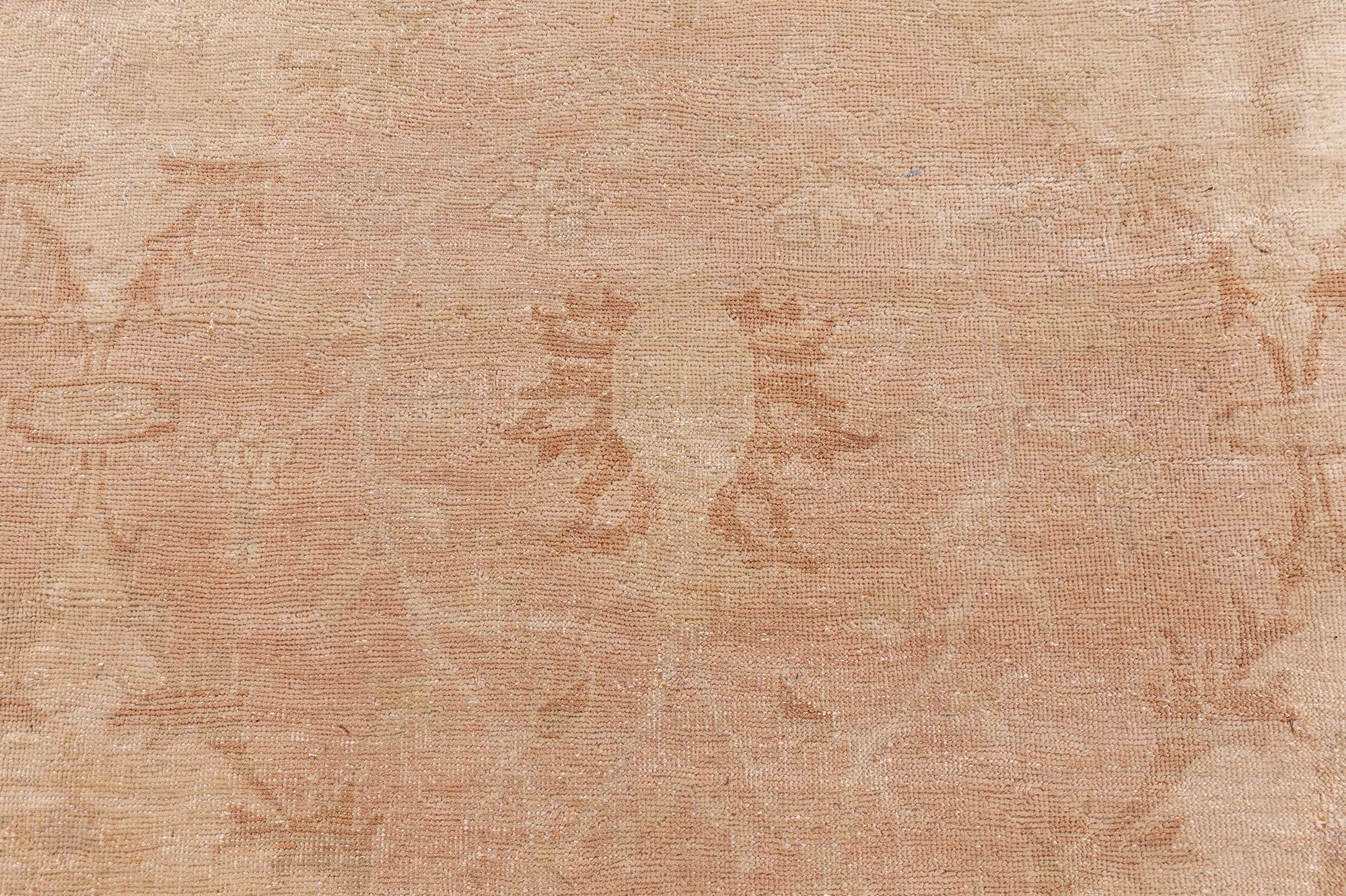 Contemporary Traditional Tabriz Inspired Handmade Wool Rug by Doris Leslie Blau im Zustand „Neu“ im Angebot in New York, NY