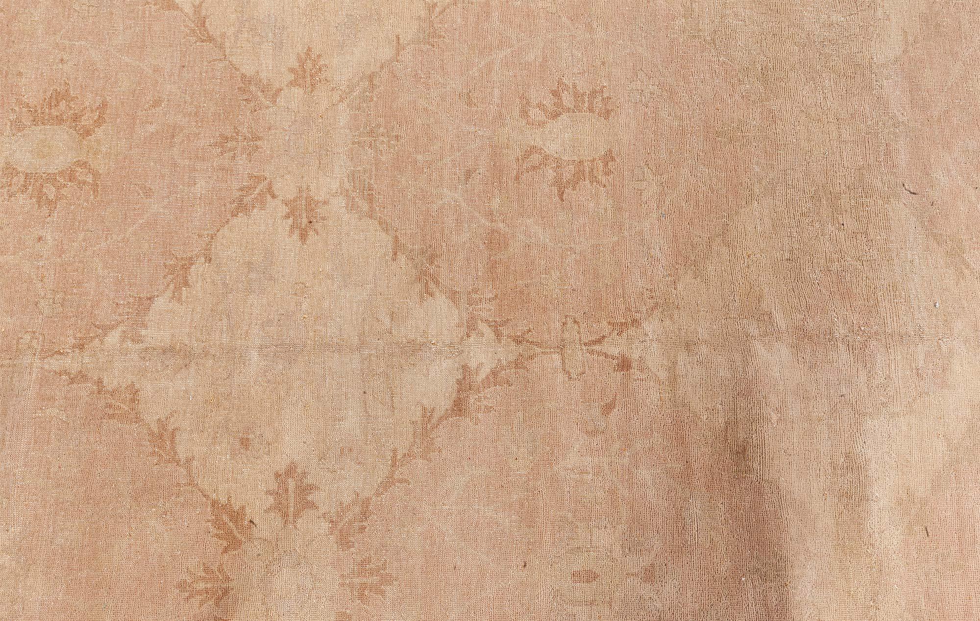 Contemporary Traditional Tabriz Inspired Handmade Wool Rug by Doris Leslie Blau (Wolle) im Angebot