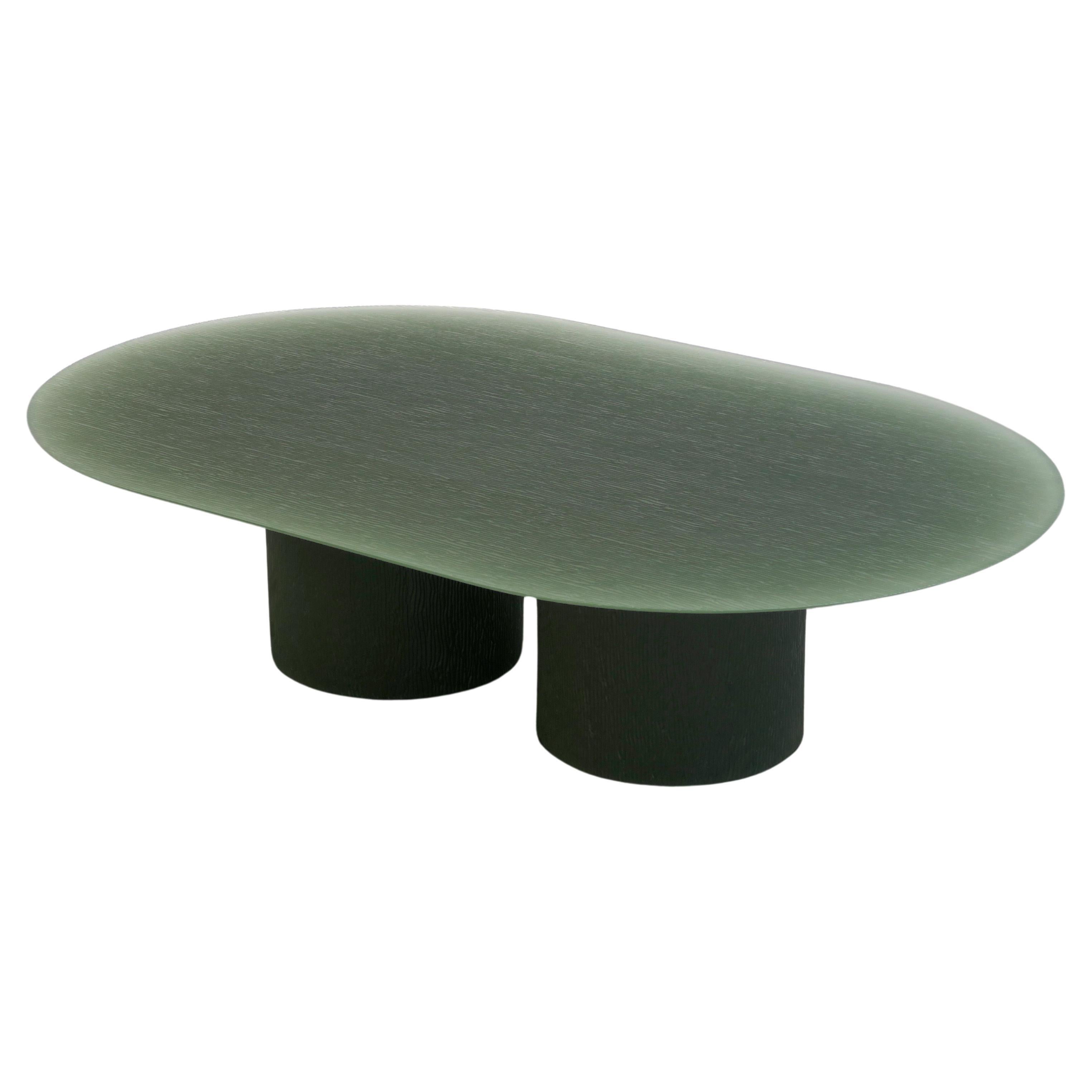 Table basse contemporaine en résine transparente vert foncé par Sabourin Costes en vente