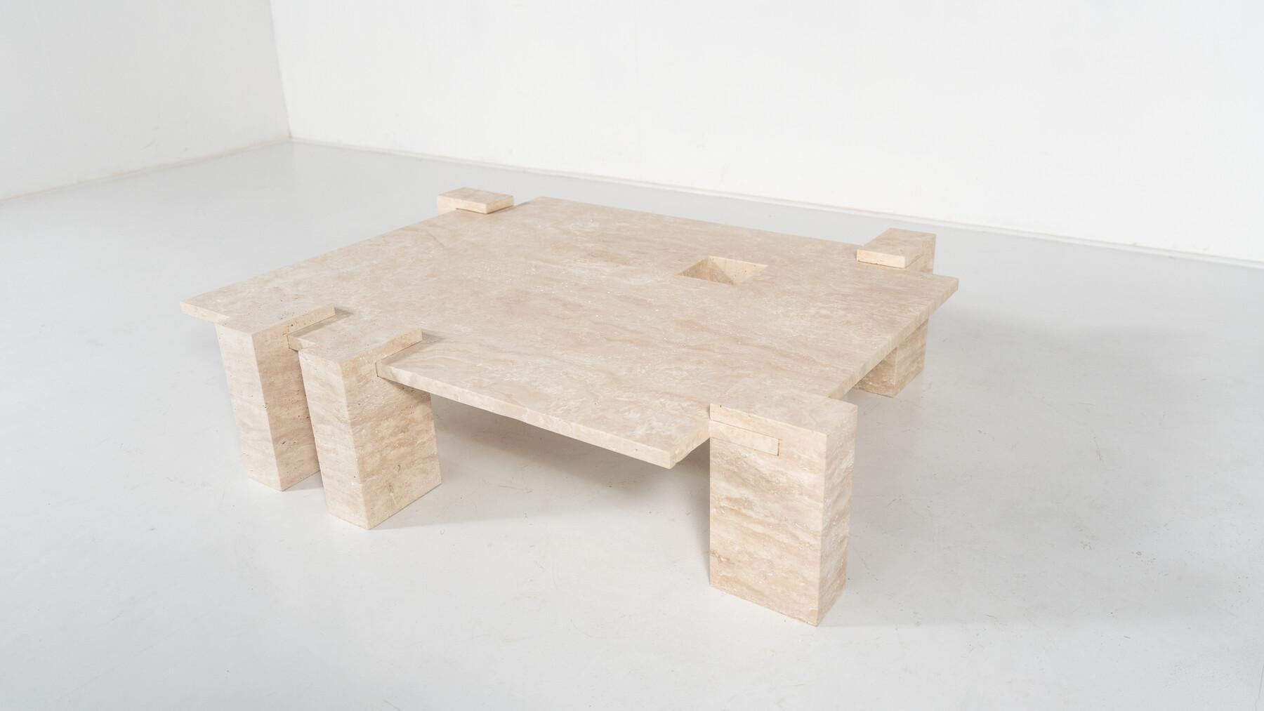 Contemporary Travertine Coffee Table, Italy For Sale 3