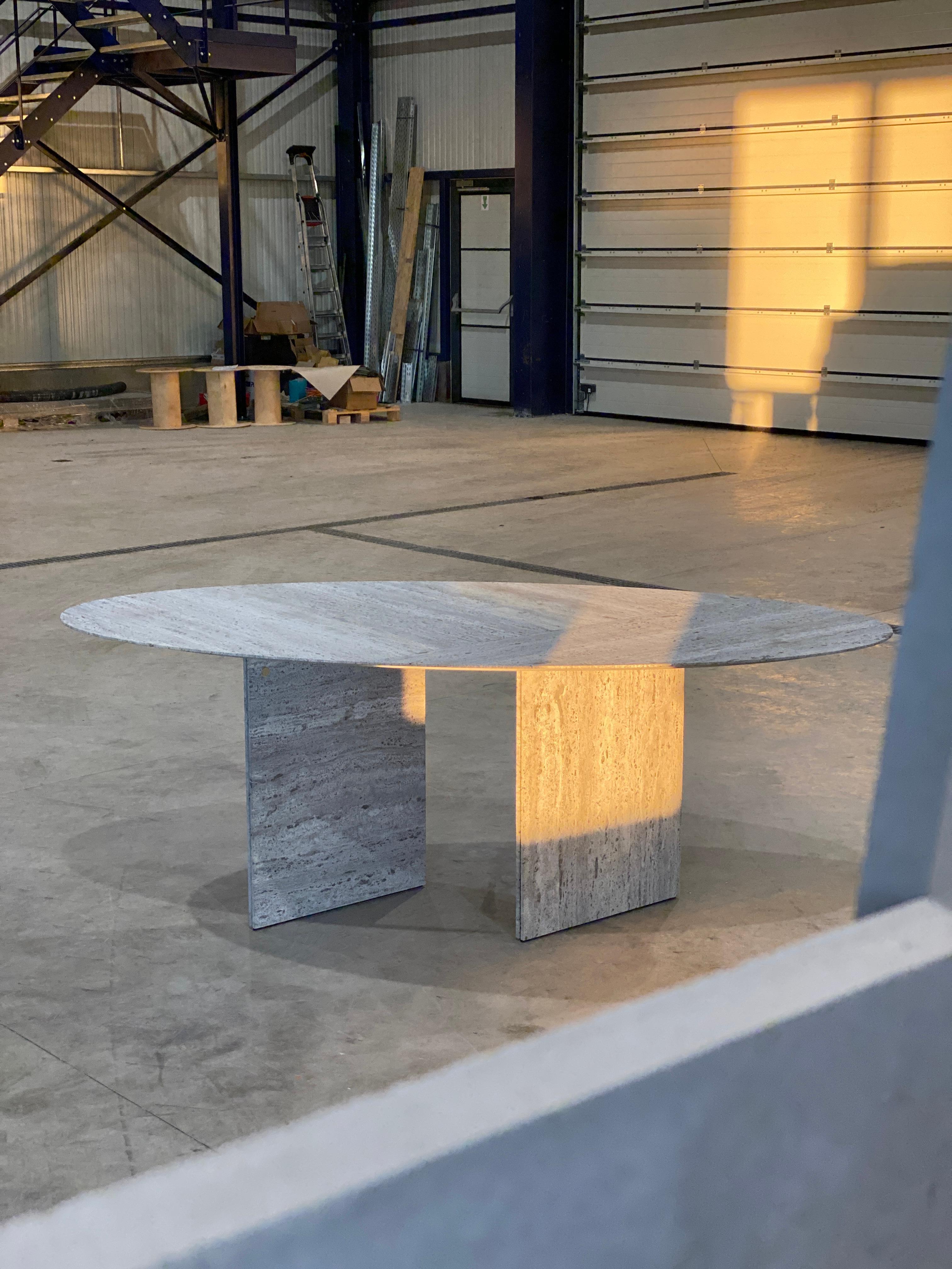 Contemporary sophisticated oval ellipse dining table, travertine, Belgian design For Sale 2