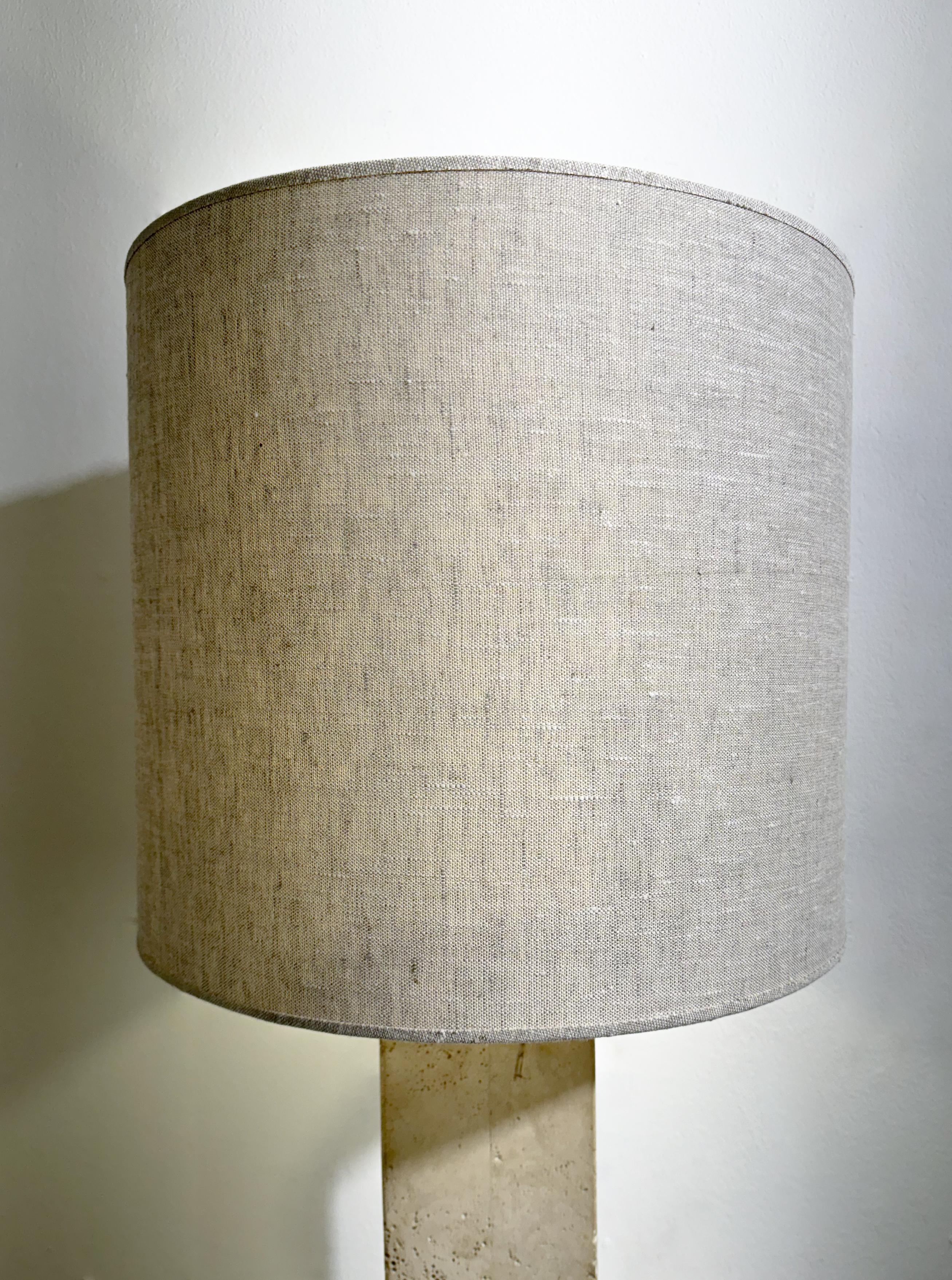 Contemporary Travertine Lamp, Italy In Good Condition For Sale In Brussels, BE