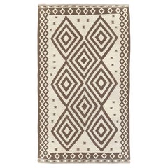 Tappeto contemporaneo in stile tribale persiano a trama piatta Kilim di piccole dimensioni per una stanza