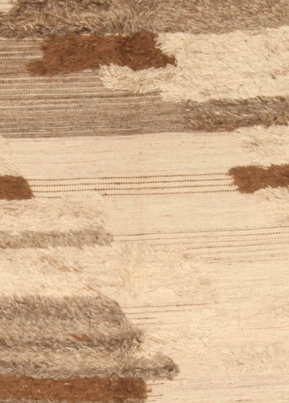 Contemporary Tribal Tulu Nadu style Handmade rug by Doris Leslie Blau
Size: 9'8