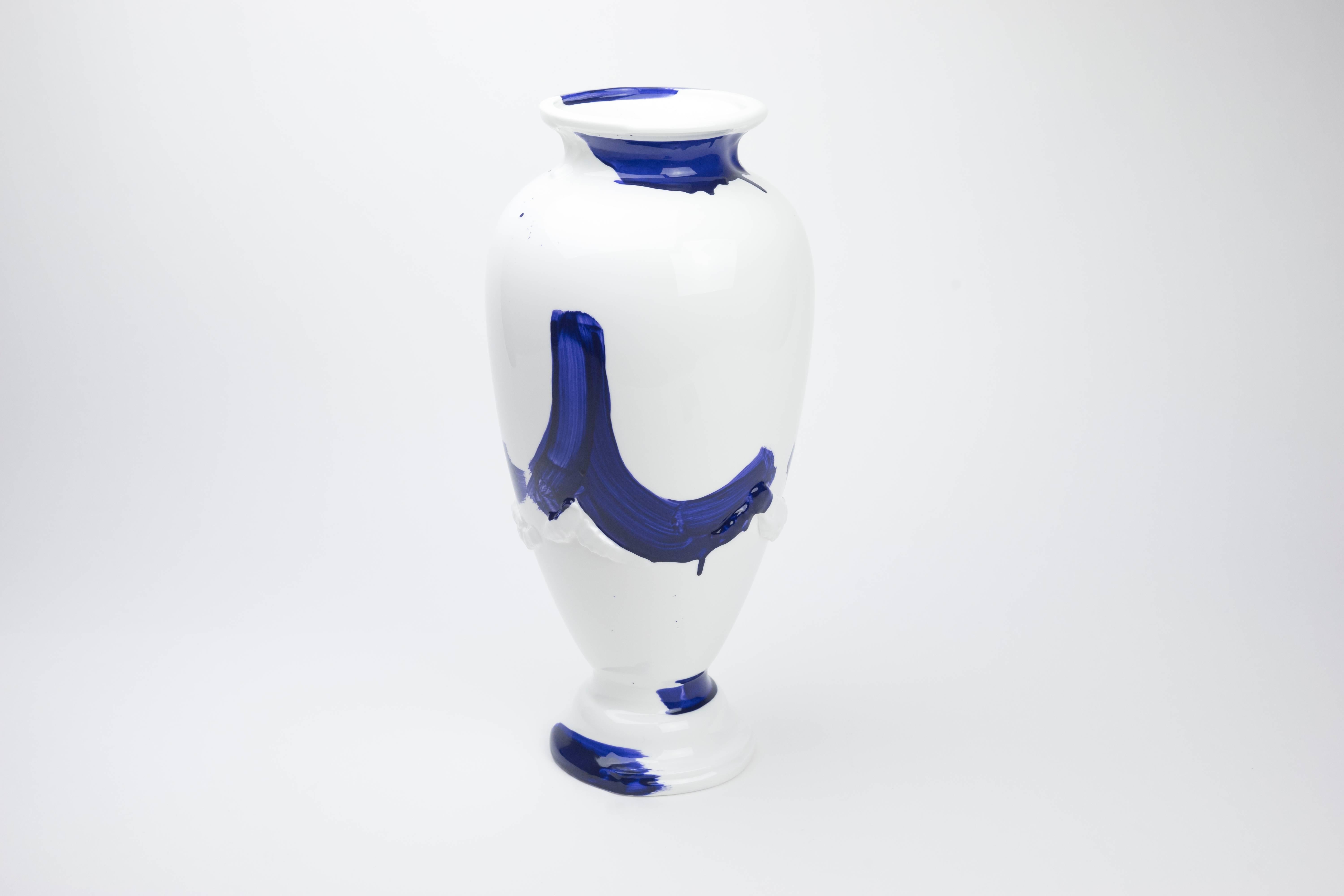 Modern Contemporary Tryst Ceramic Vase with Hand-Painted Motif in Blue and White For Sale