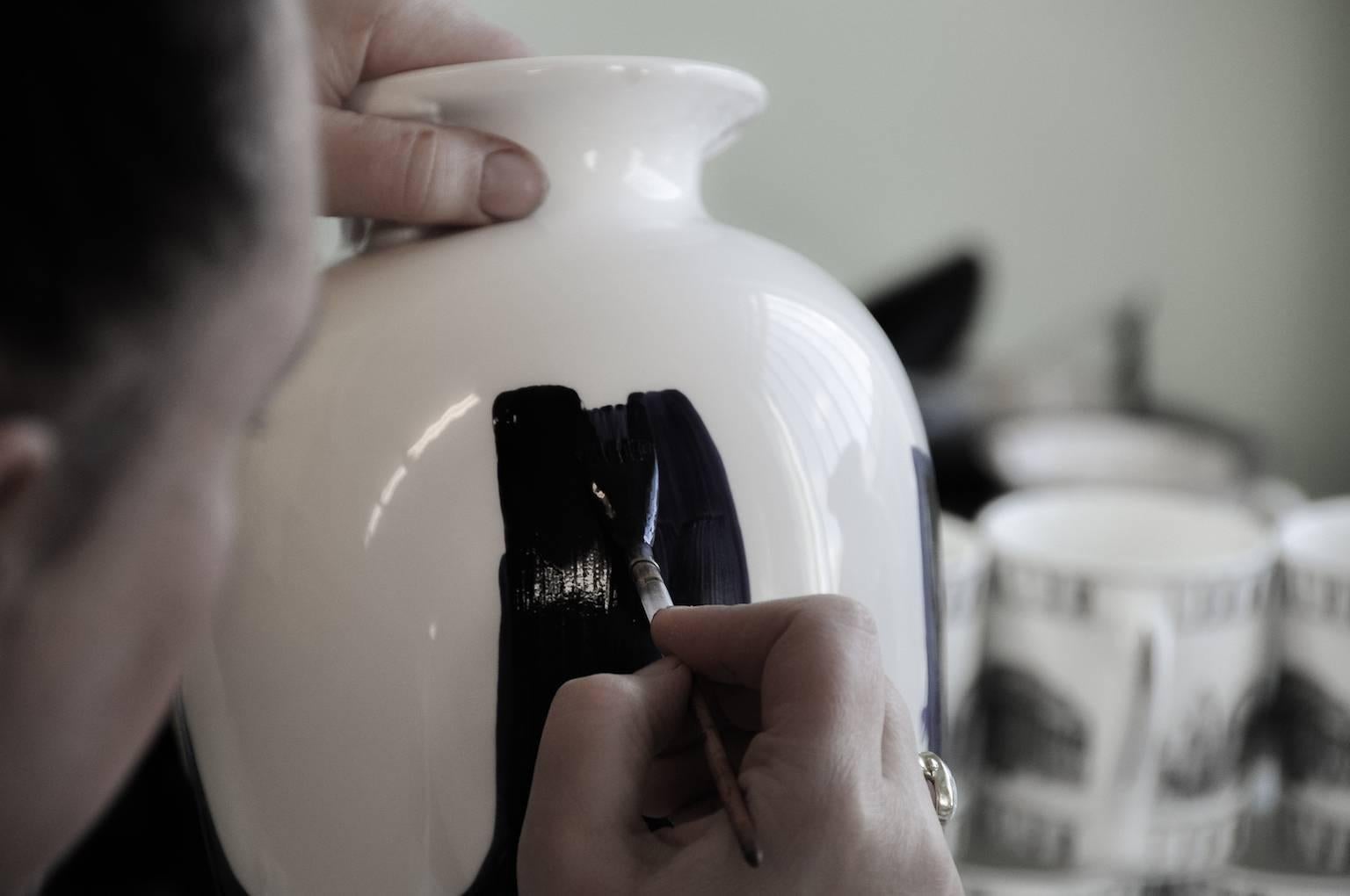 English Contemporary Tryst Ceramic Vase with Hand-Painted Motif in Blue and White For Sale