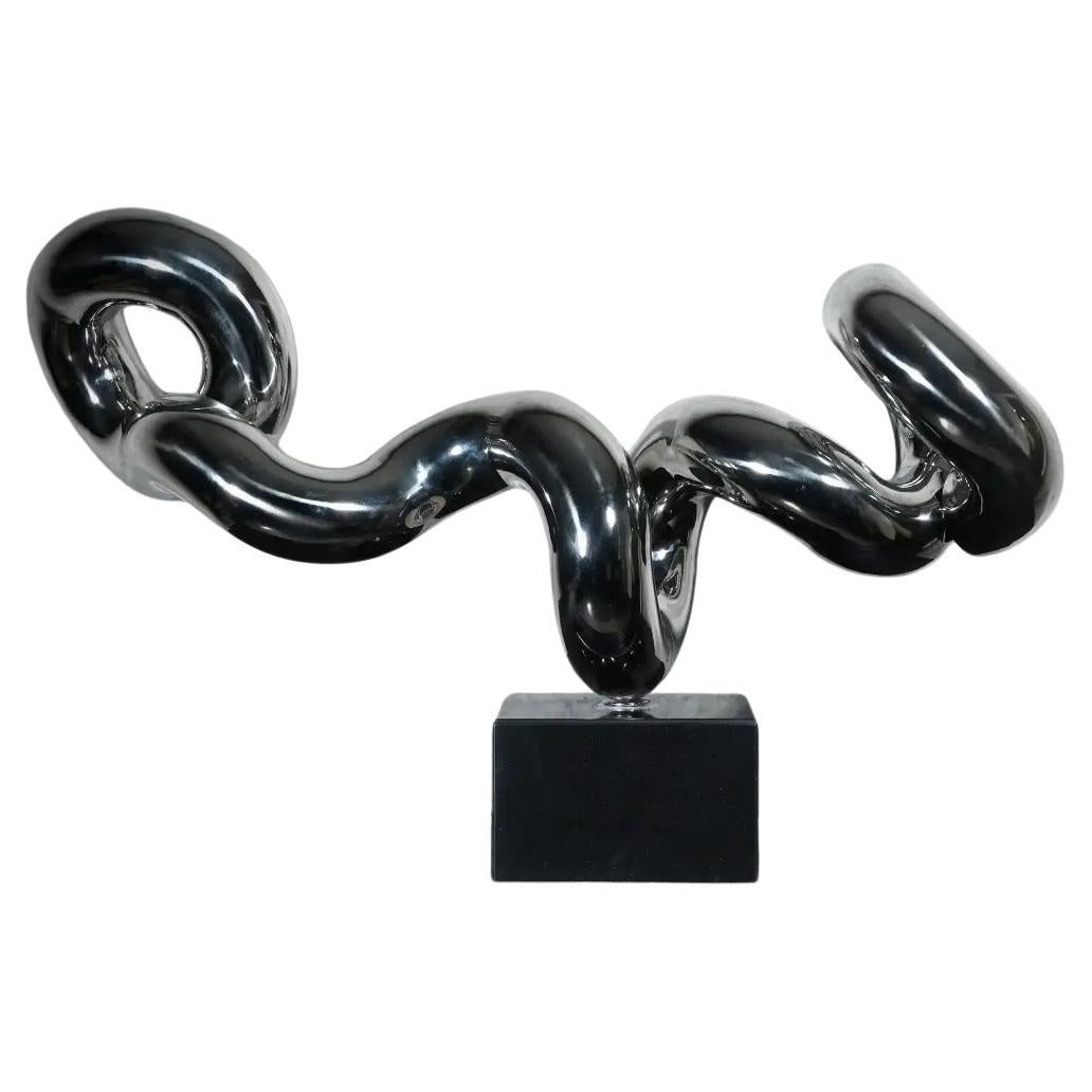 Sculpture tubulaire contemporaine en métal, style Bauhaus