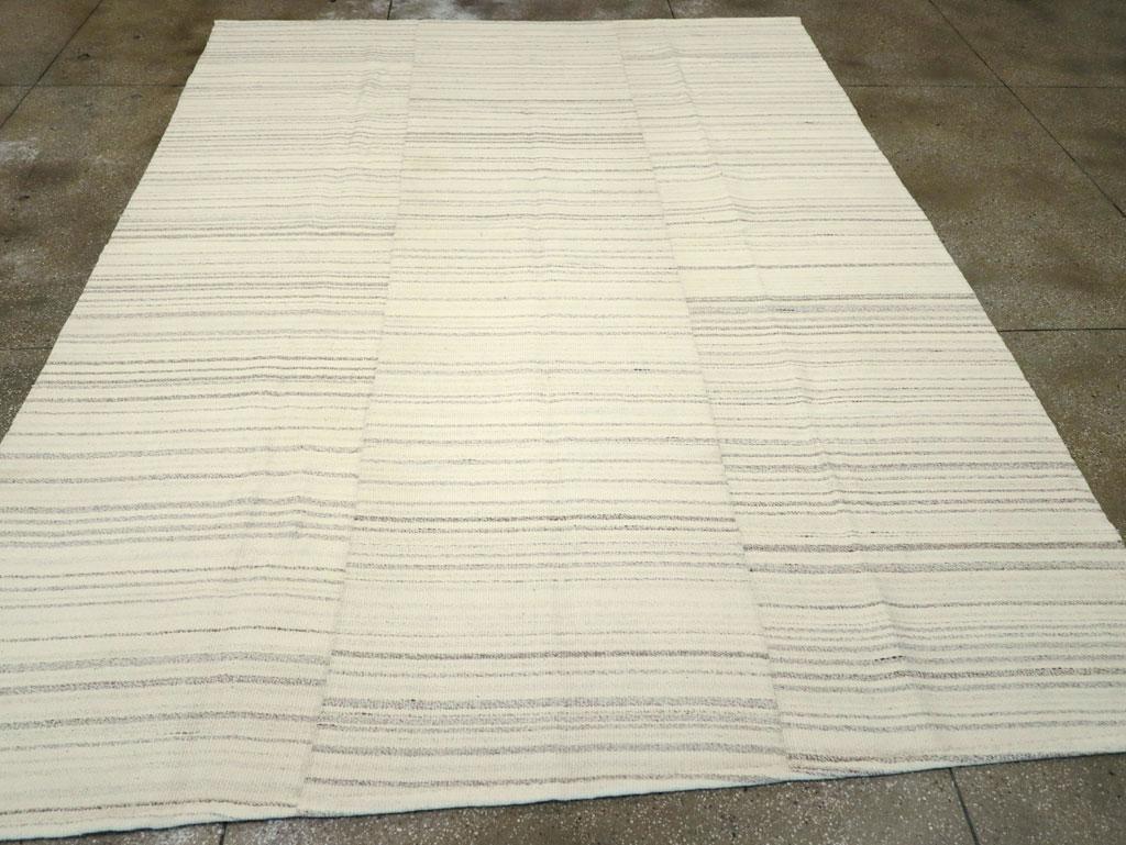 Hand-Woven Contemporary Turkish Flatweave Kilim Room Size Carpet in Beige For Sale