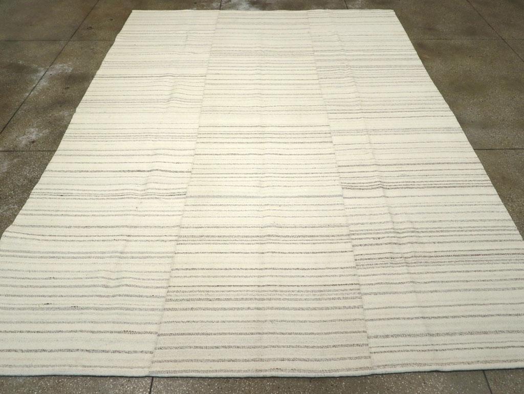 Hand-Woven Contemporary Turkish Flatweave Kilim Room Size Carpet In Beige For Sale