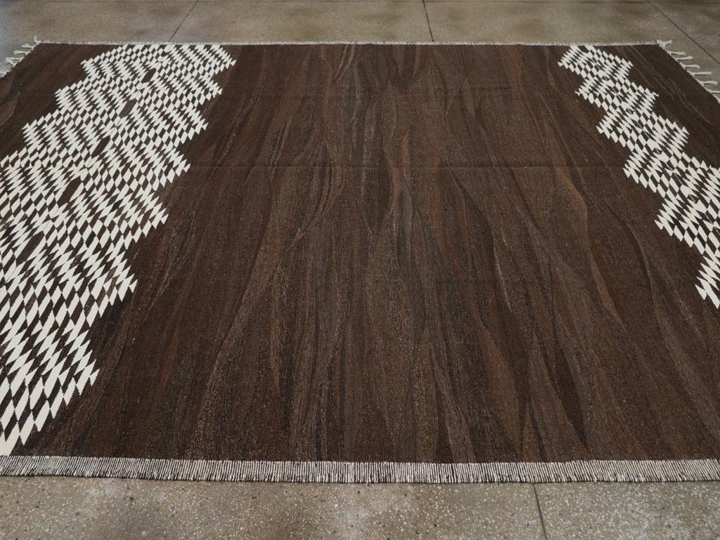 Hand-Woven Contemporary Turkish Flatweave Kilim Room Size Carpet in Cream and Dark Brown For Sale