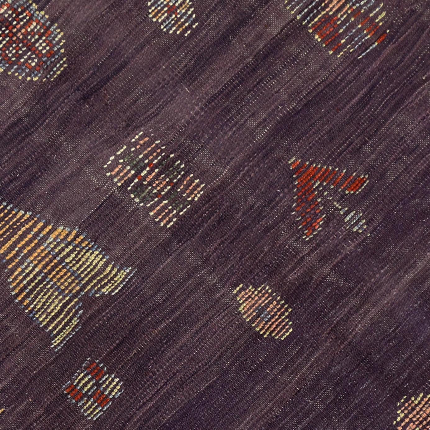 Alfombra Kilim Turca Contemporánea de Estilo Tribal Turco en venta