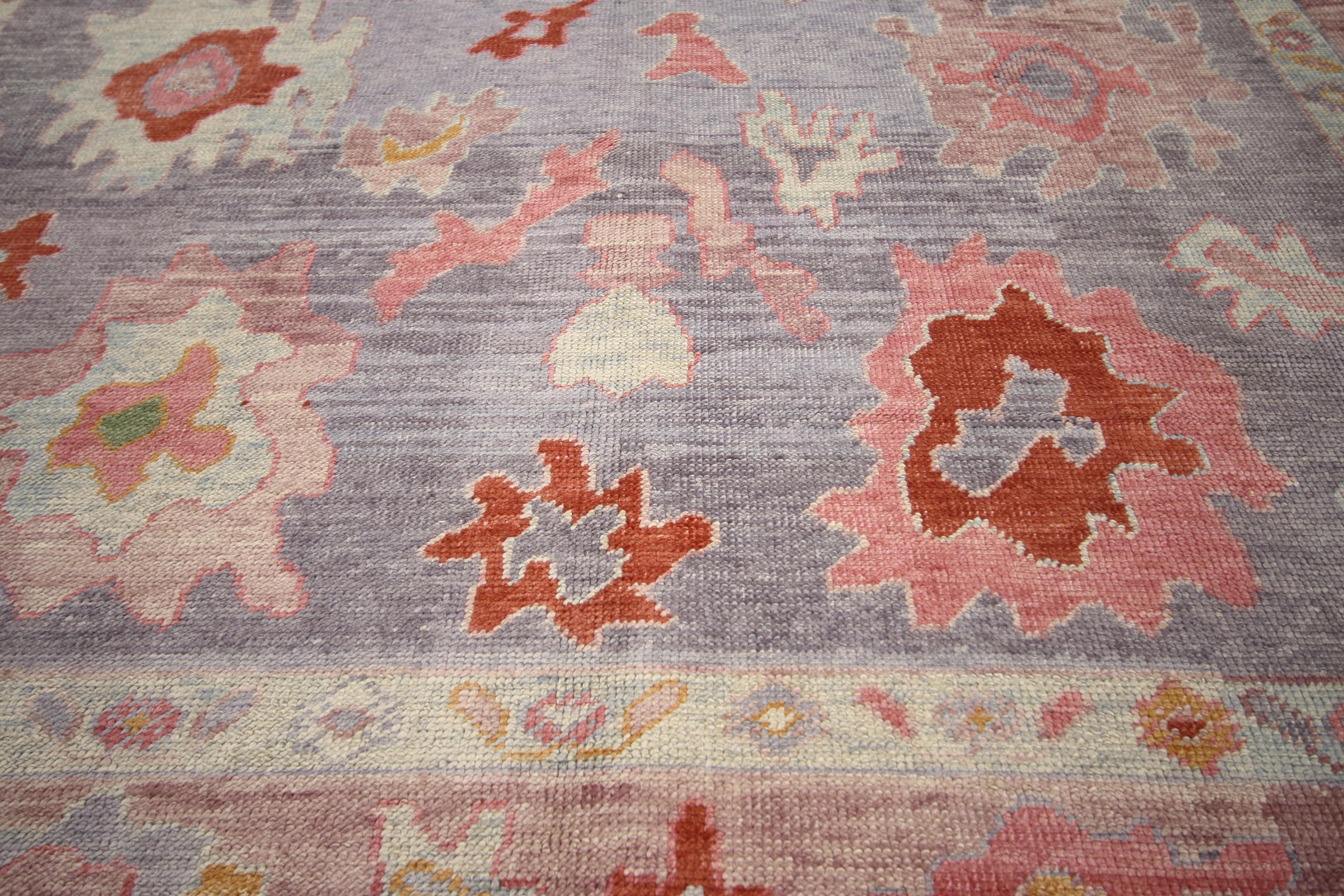 Contemporary Turkish Oushak Area Rug with Modern Colors In New Condition In Dallas, TX