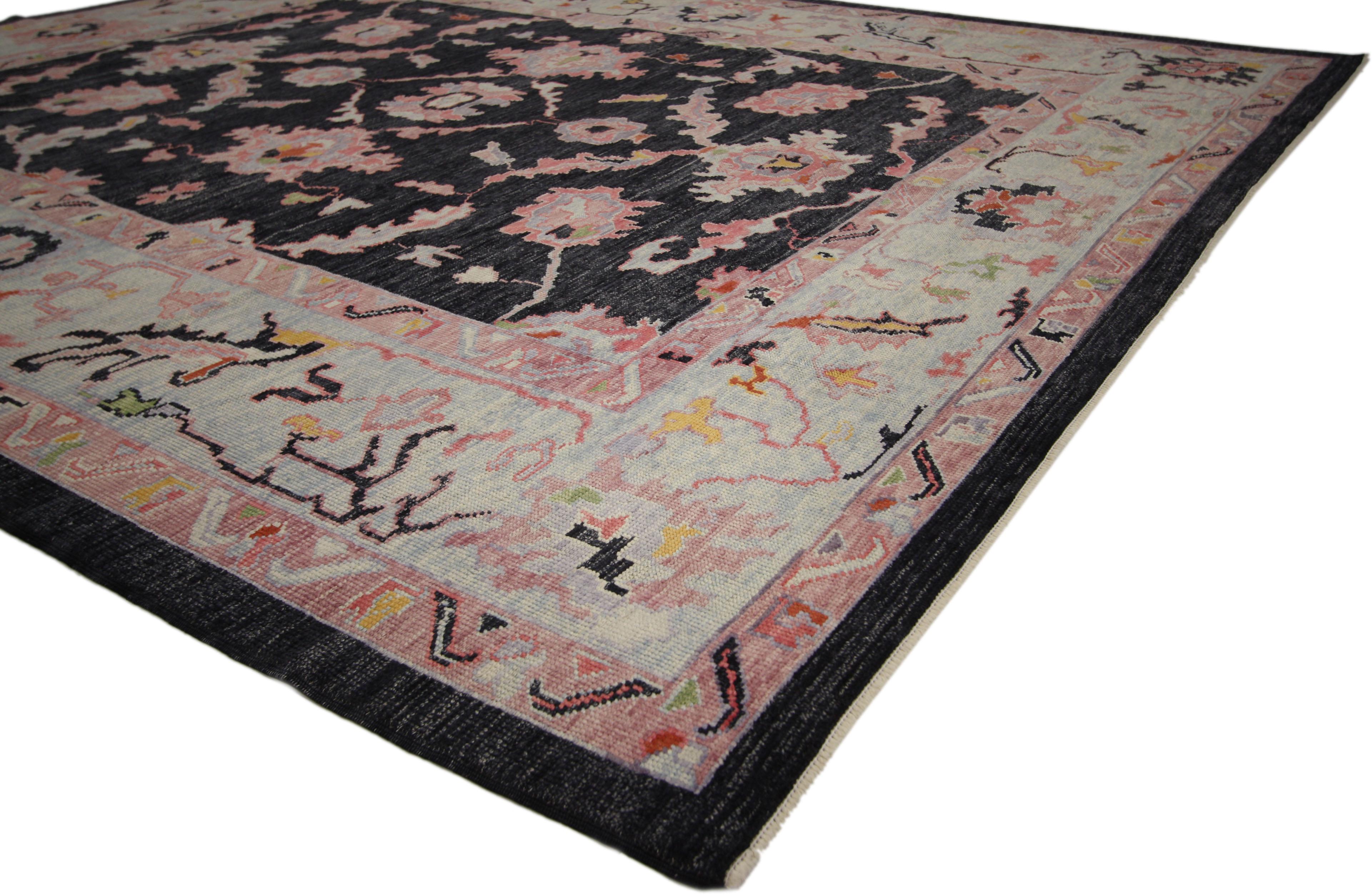 Contemporary Turkish Oushak Area Rug with Modern Colors For Sale 1