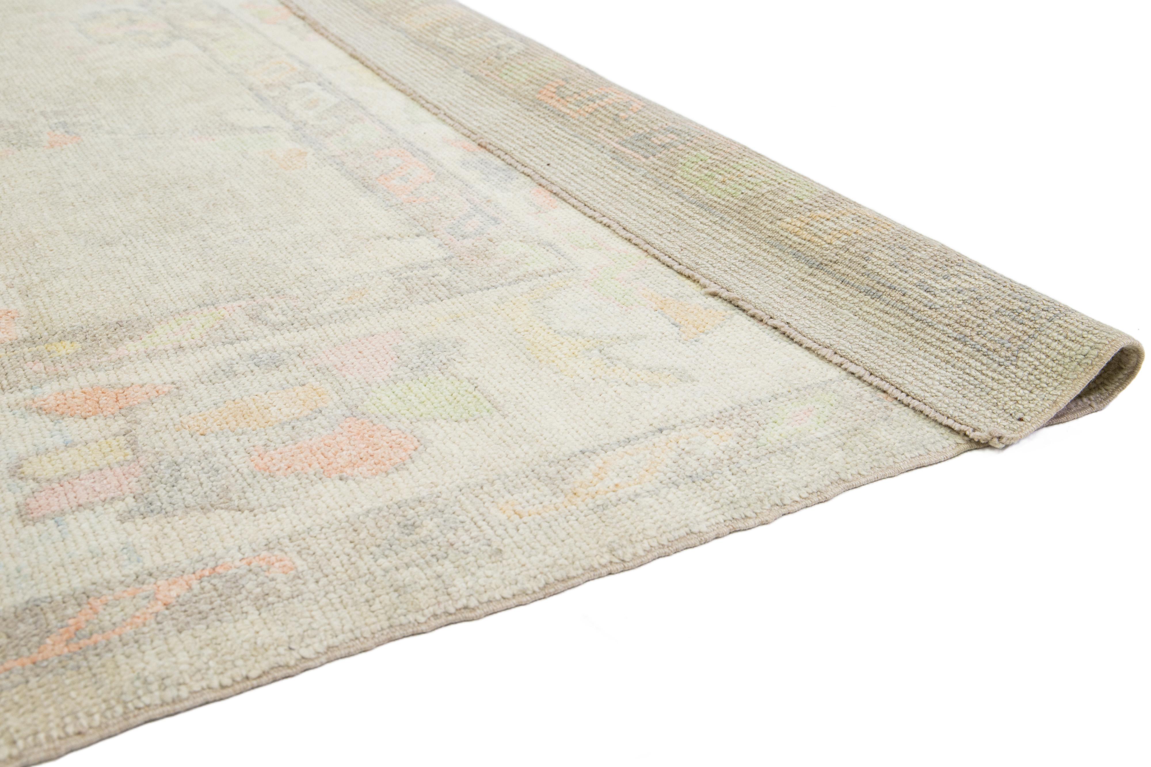 Alfombra Turca Contemporánea De Lana Floral Oushak En Beige Turco en venta