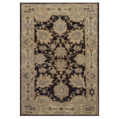 Tapis turc contemporain Oushak avec détails floraux beiges, noirs et gris mélangés