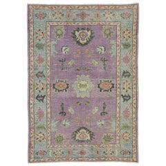 Tapis turc contemporain d'Oushak au style moderne et aux couleurs pastel
