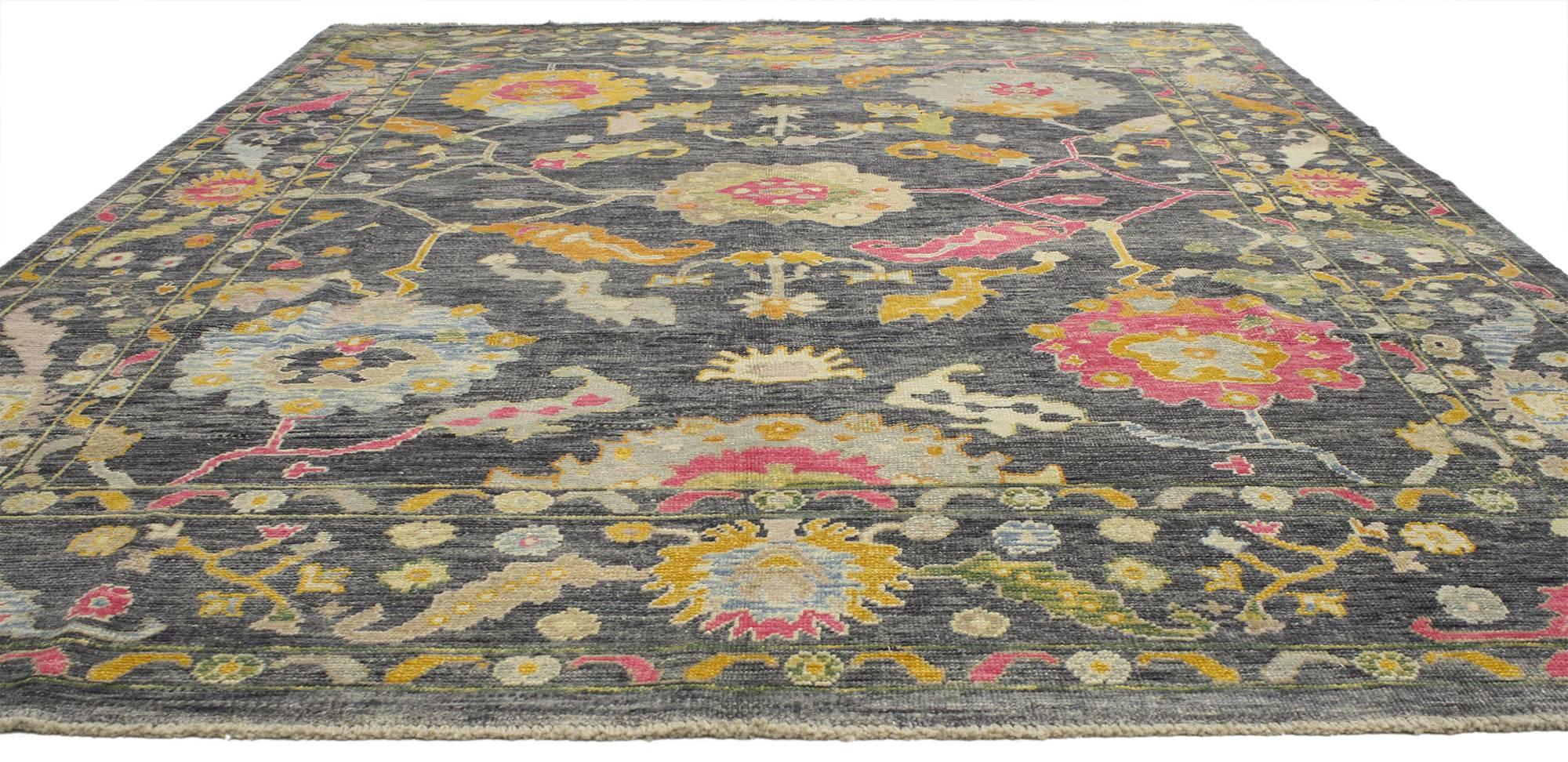 52220, contemporary Turkish Oushak rug with modern style. This beautifully detailed Turkish Oushak rug keeps the eyes entertained, yet it’s still well-balanced and simple. With its large-scale pattern and dreamy colors, this whimsical Turkish rug