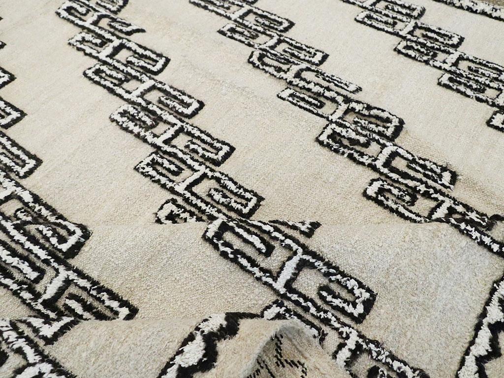 Contemporary Turkish Room Size Carpet in Black, White, & Beige For Sale 3
