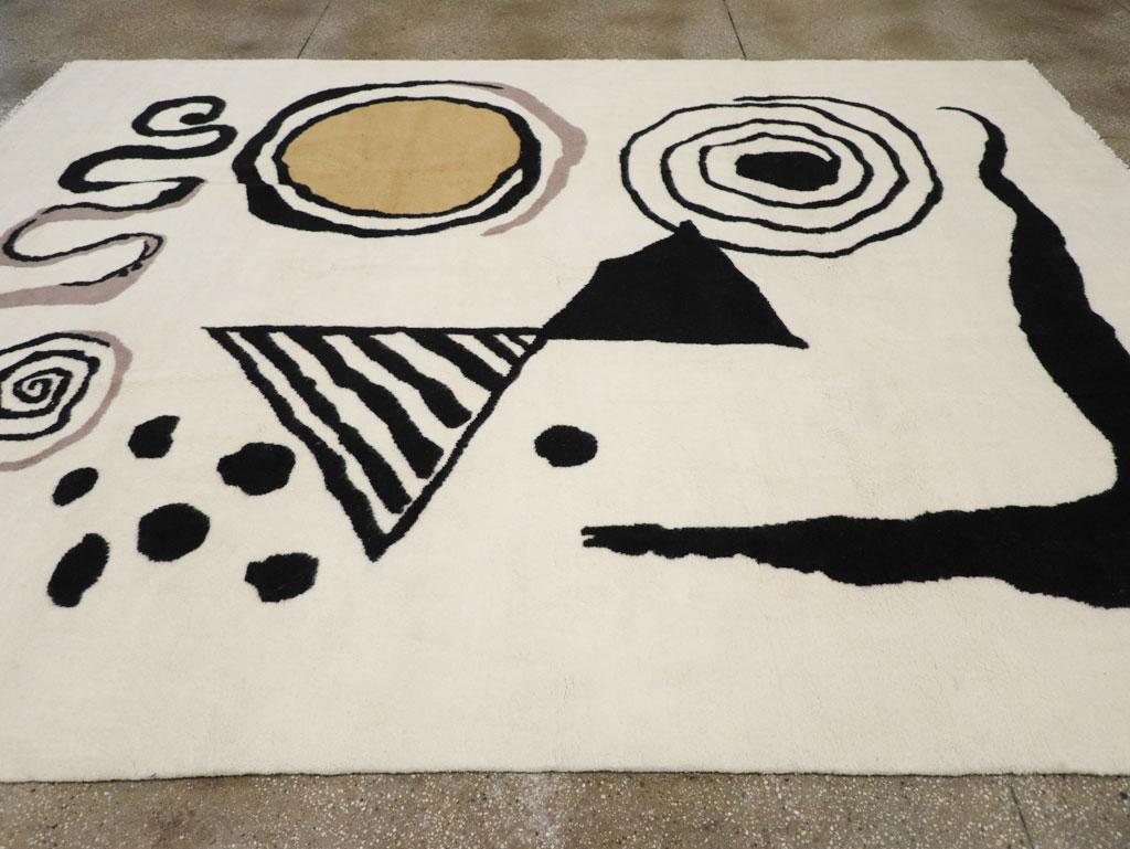 Turco Tappeto turco contemporaneo di dimensioni pari a quelle di una stanza nello stile di Alexander Calder in vendita