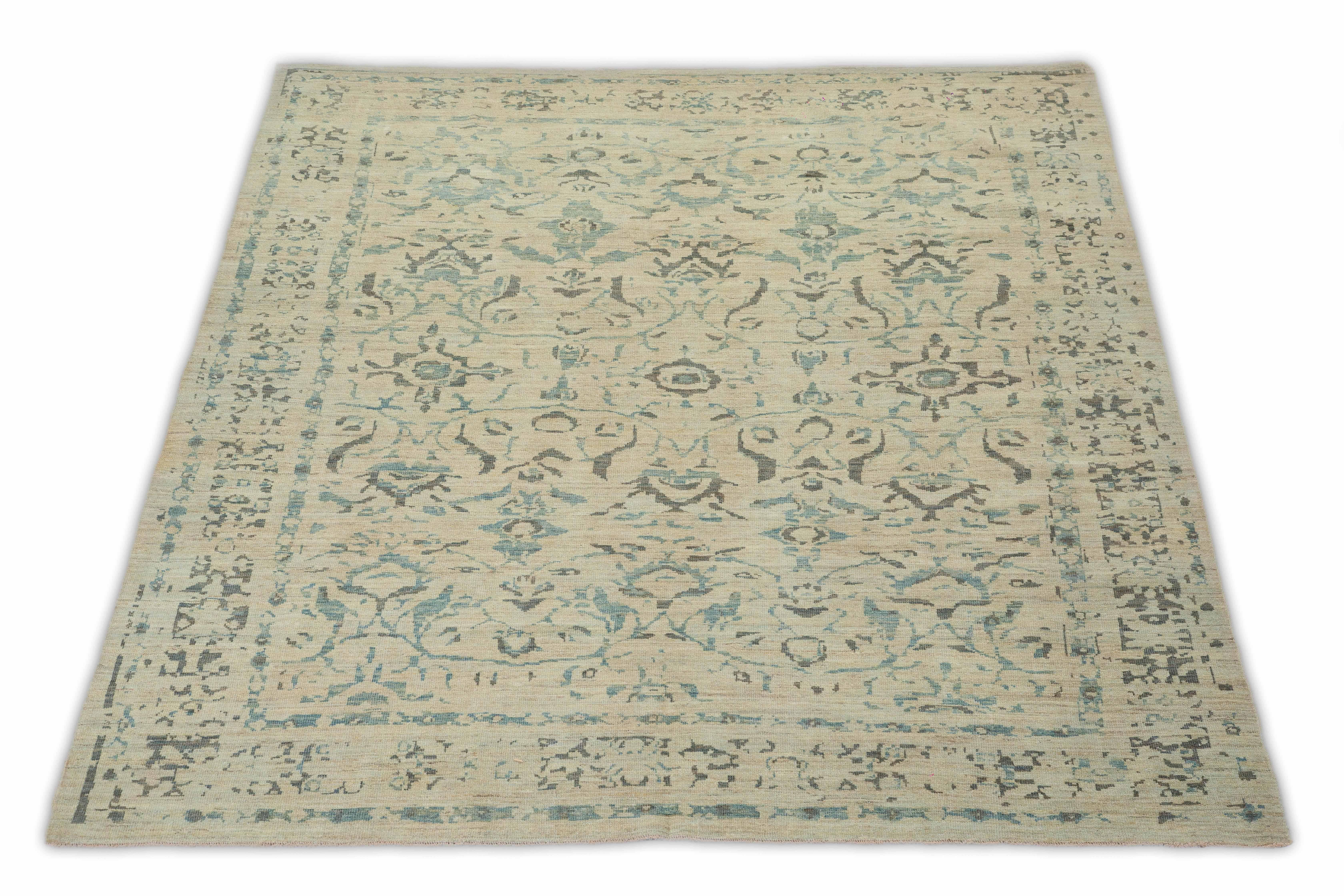 Contemporary Turkish Sultanabad Rug with Blue and Gray Floral Patterns In New Condition For Sale In Dallas, TX