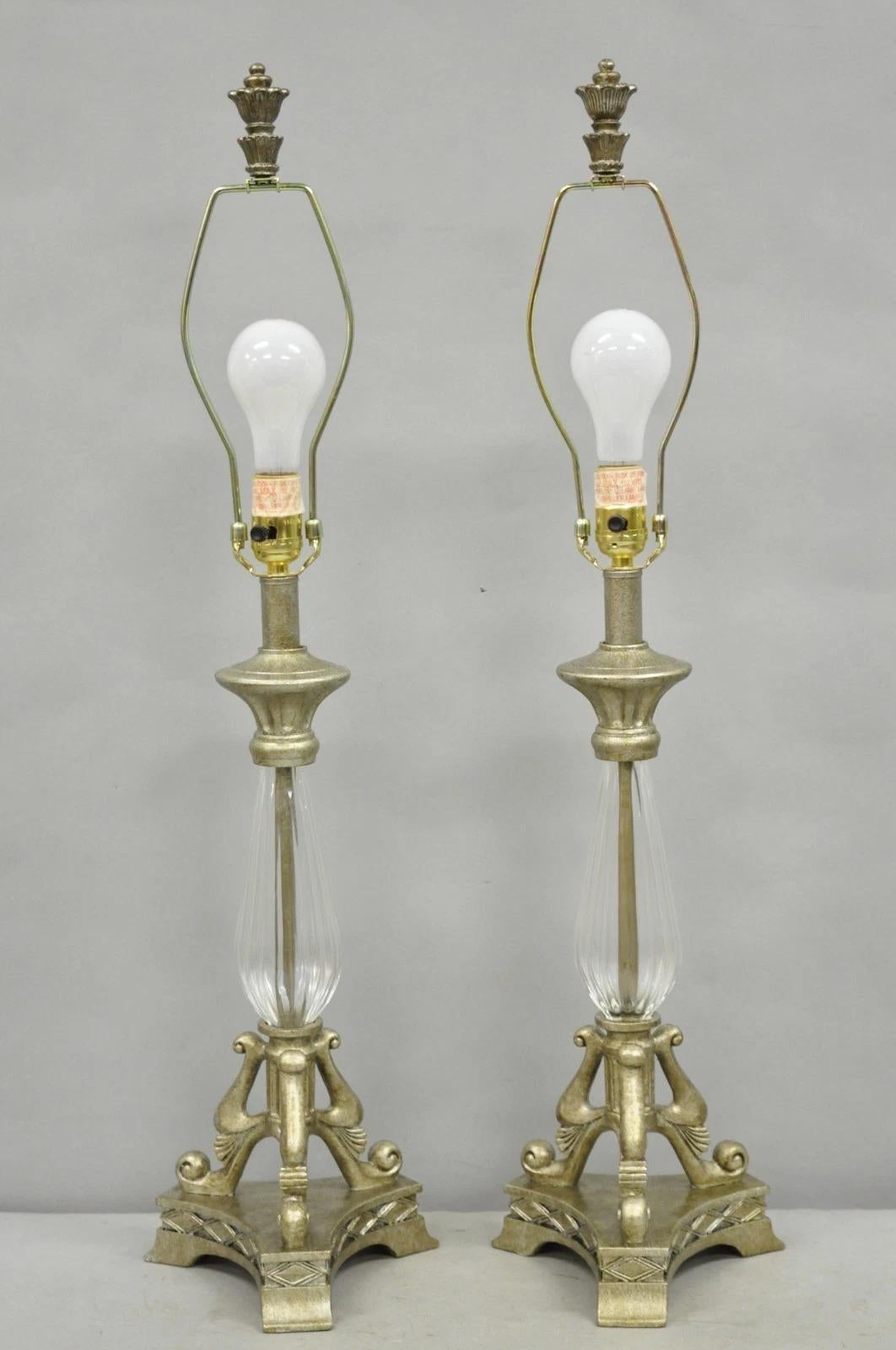 Paire de lampes de table contemporaines en verre et résine de style toscan et méditerranéen en vente 5