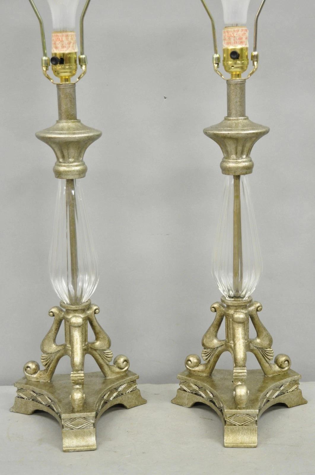 Autre Paire de lampes de table contemporaines en verre et résine de style toscan et méditerranéen en vente