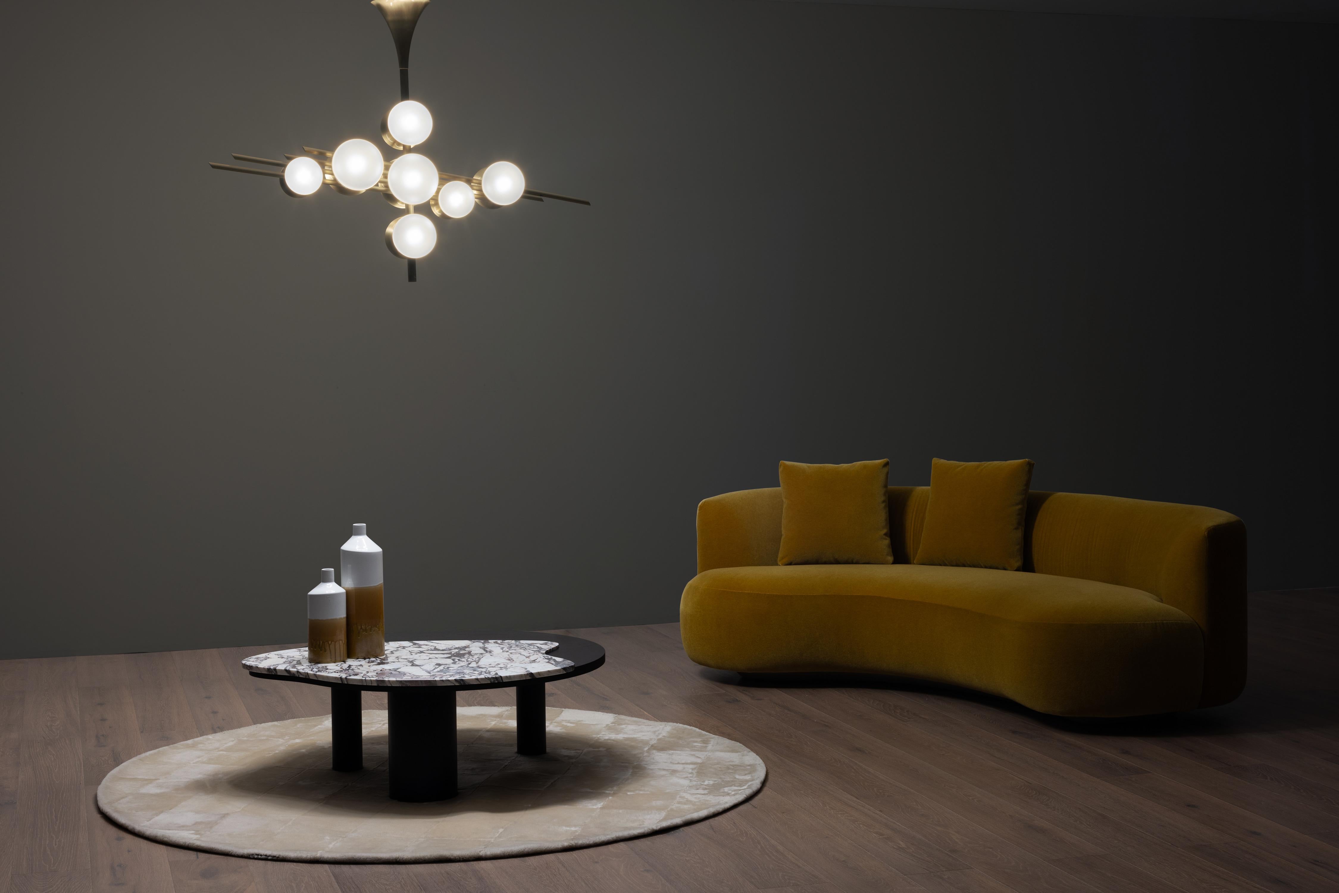 Fait main Canapé contemporain Twins Curved Sofa, Dedar Mustard Mohair, Handmade by Greenapple en vente