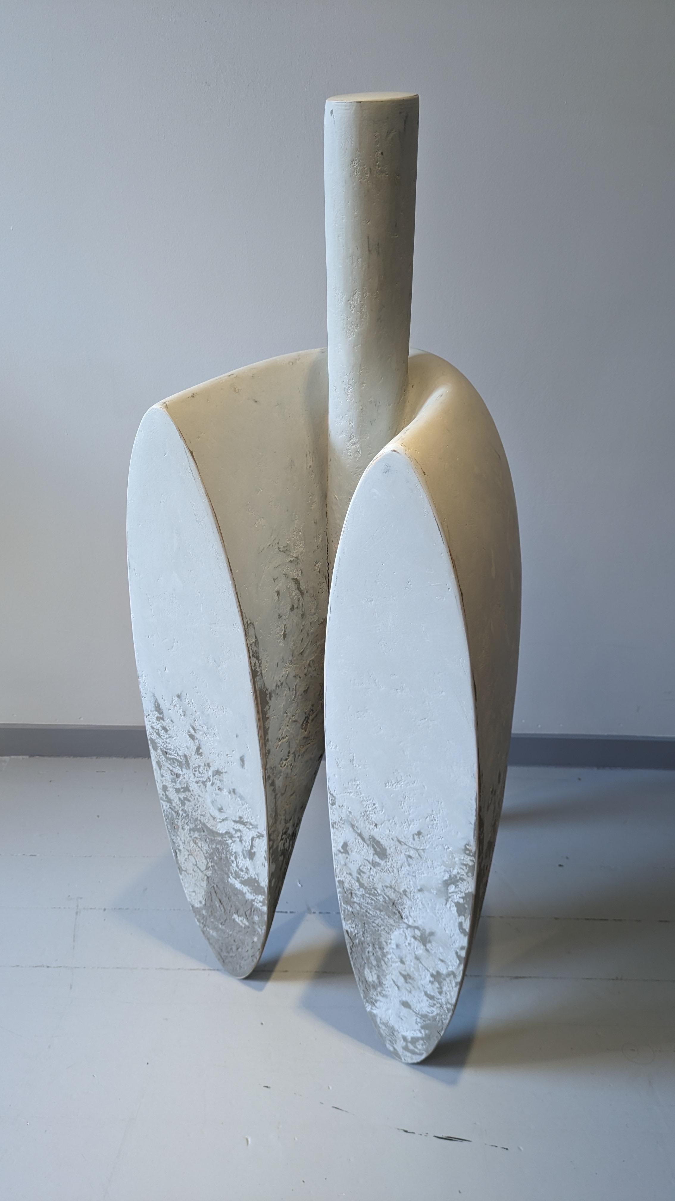 Escultura arquitectónica abstracta ucraniana contemporánea del artista Duo Voznicki Piedra en venta