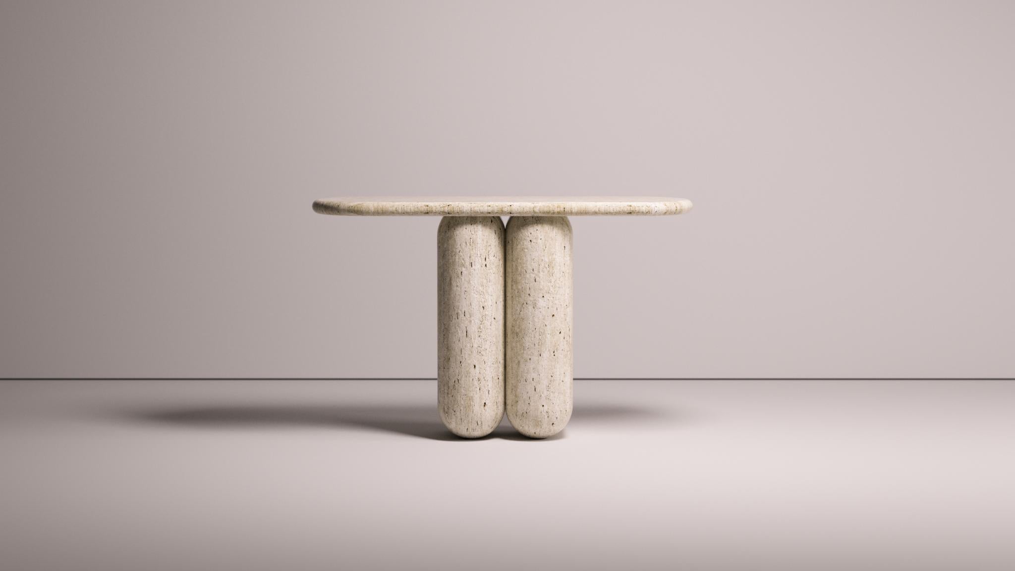 La passione di Arthur e la sua dedizione al processo lo ispirano a scoprire costantemente nuove tecniche di produzione e forme innovative che dà vita a materiali selezionati a mano ed eseguiti dai migliori artigiani francesi. La sua linea di design