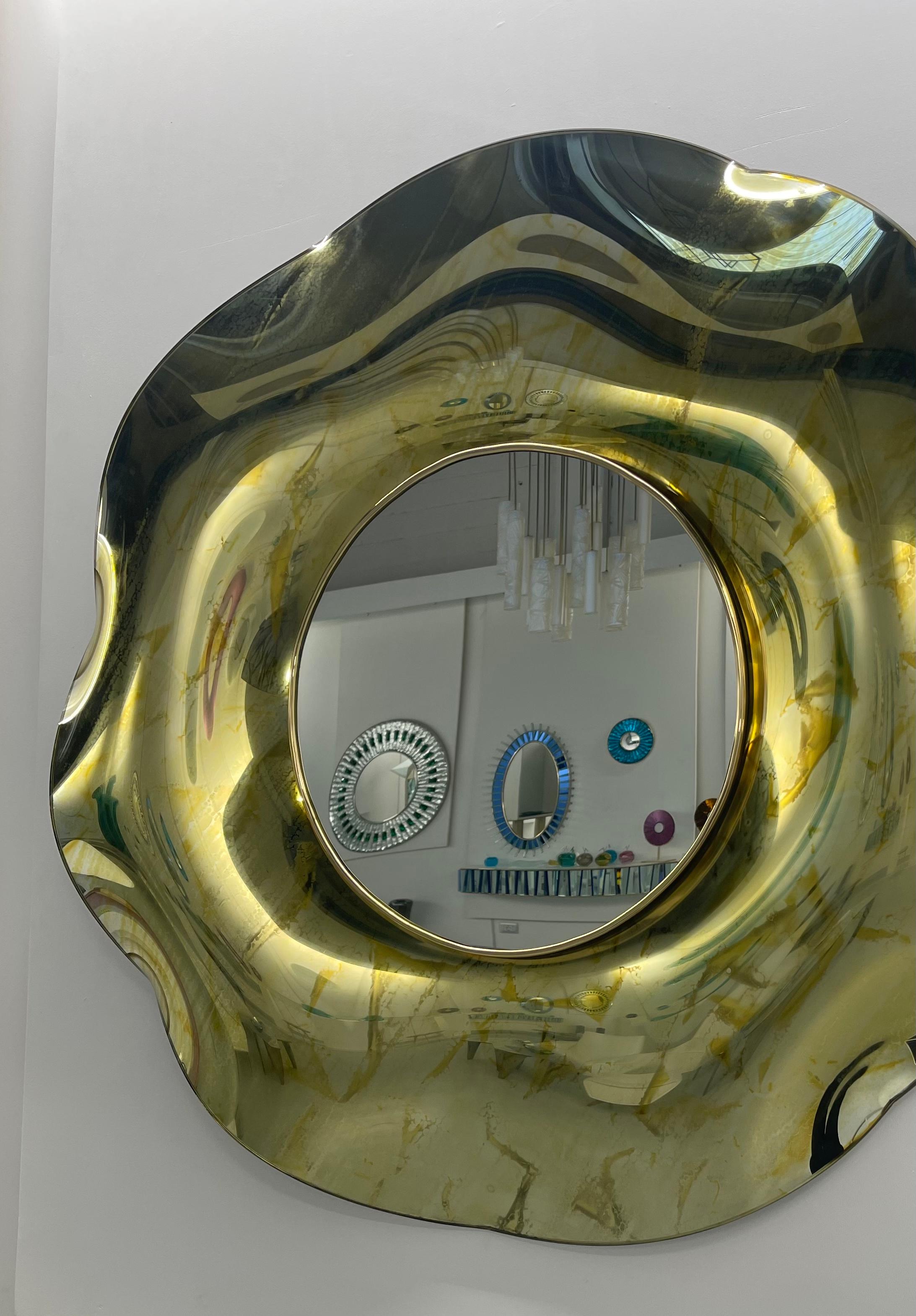 Contemporary 'Undulate' Handmade Gold Crystal Mirror Dia. 40'' by Ghiró Studio For Sale 1